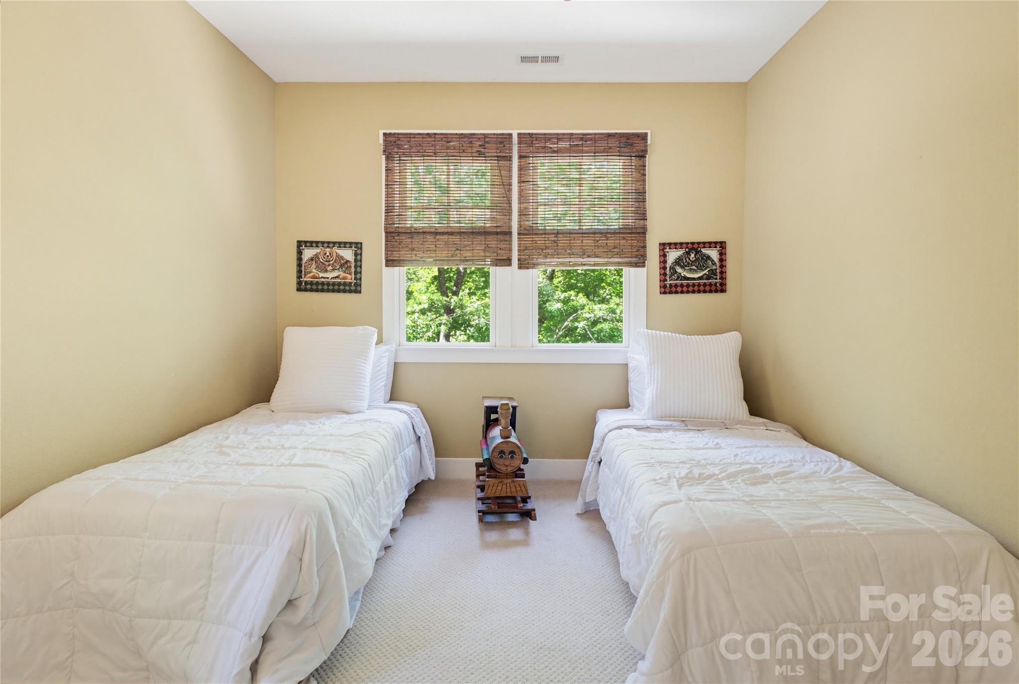 65 Whispering Falls Court Property Photo 30