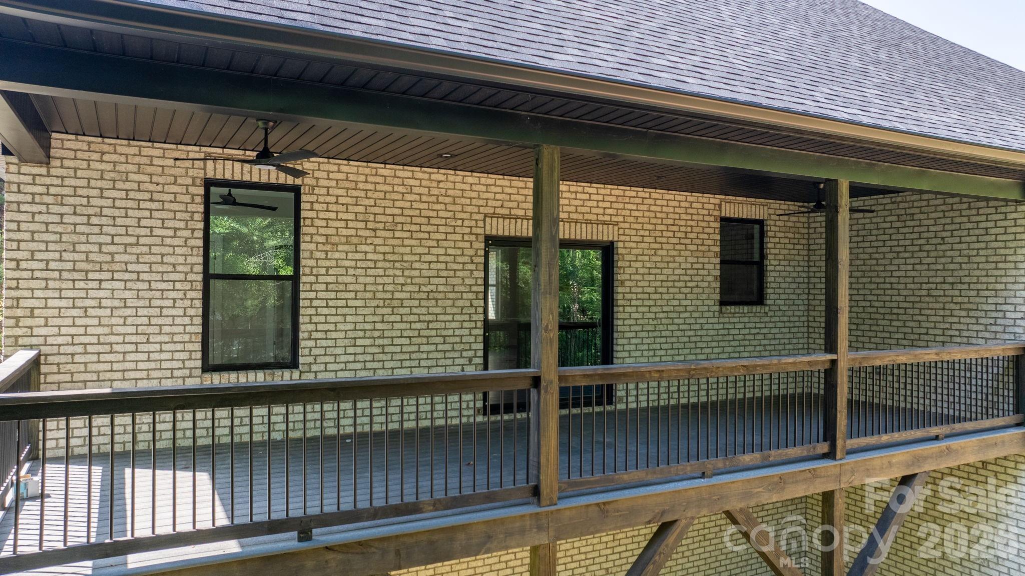 730 Chatsworth Circle Property Photo 7