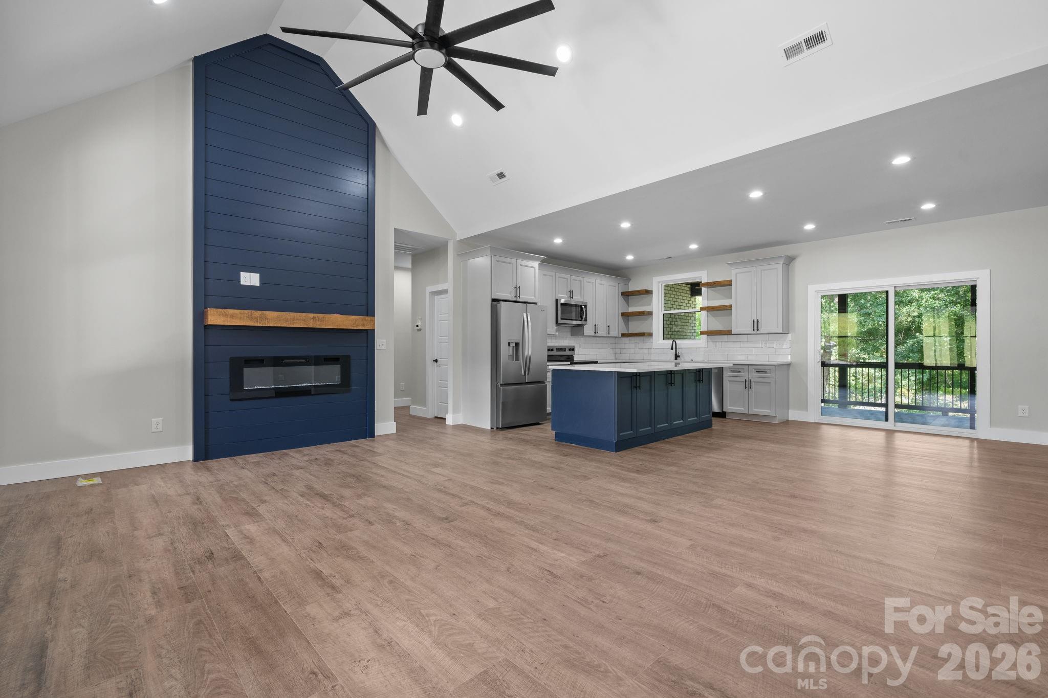 730 Chatsworth Circle Property Photo 12