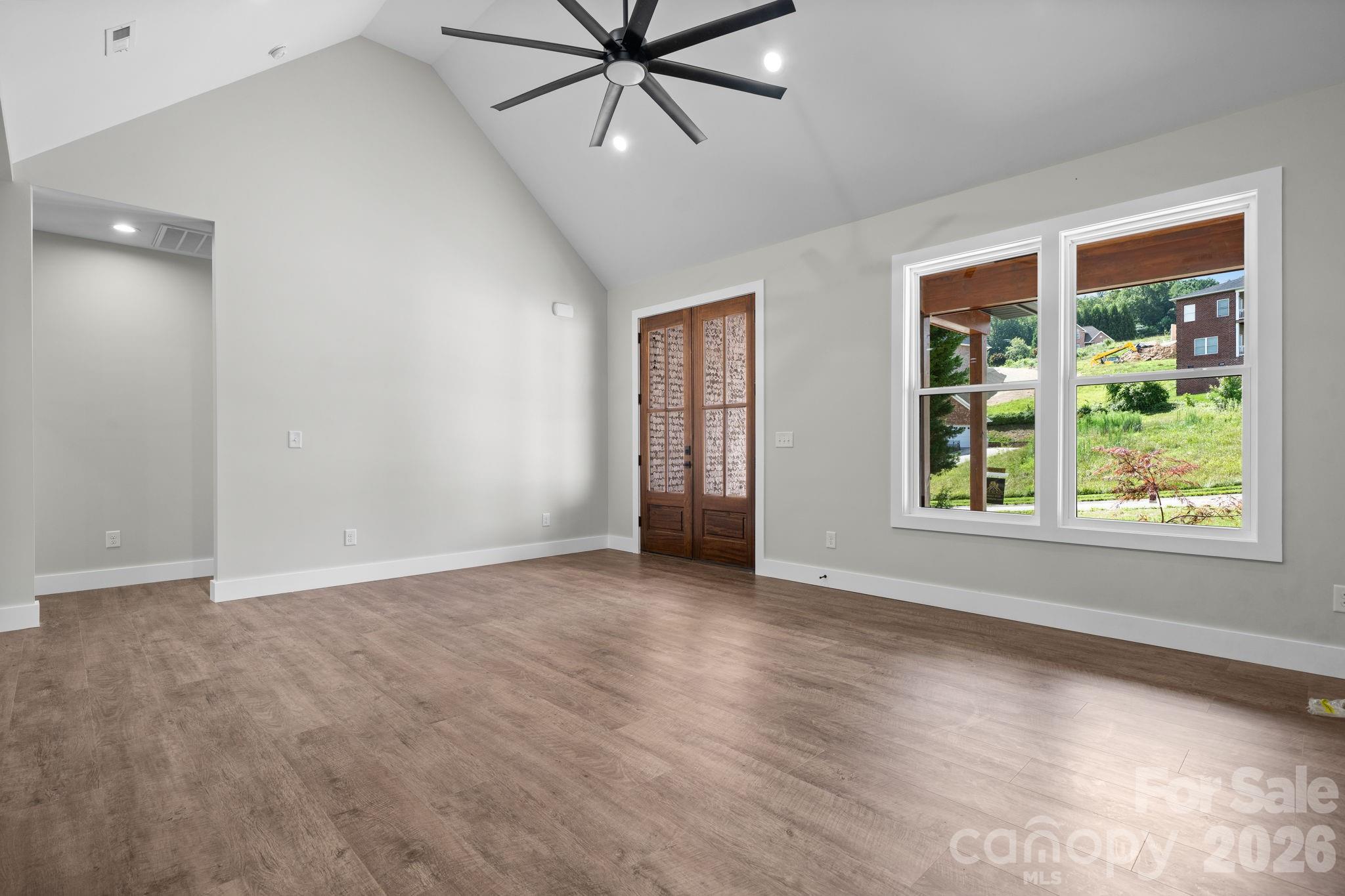 730 Chatsworth Circle Property Photo 14