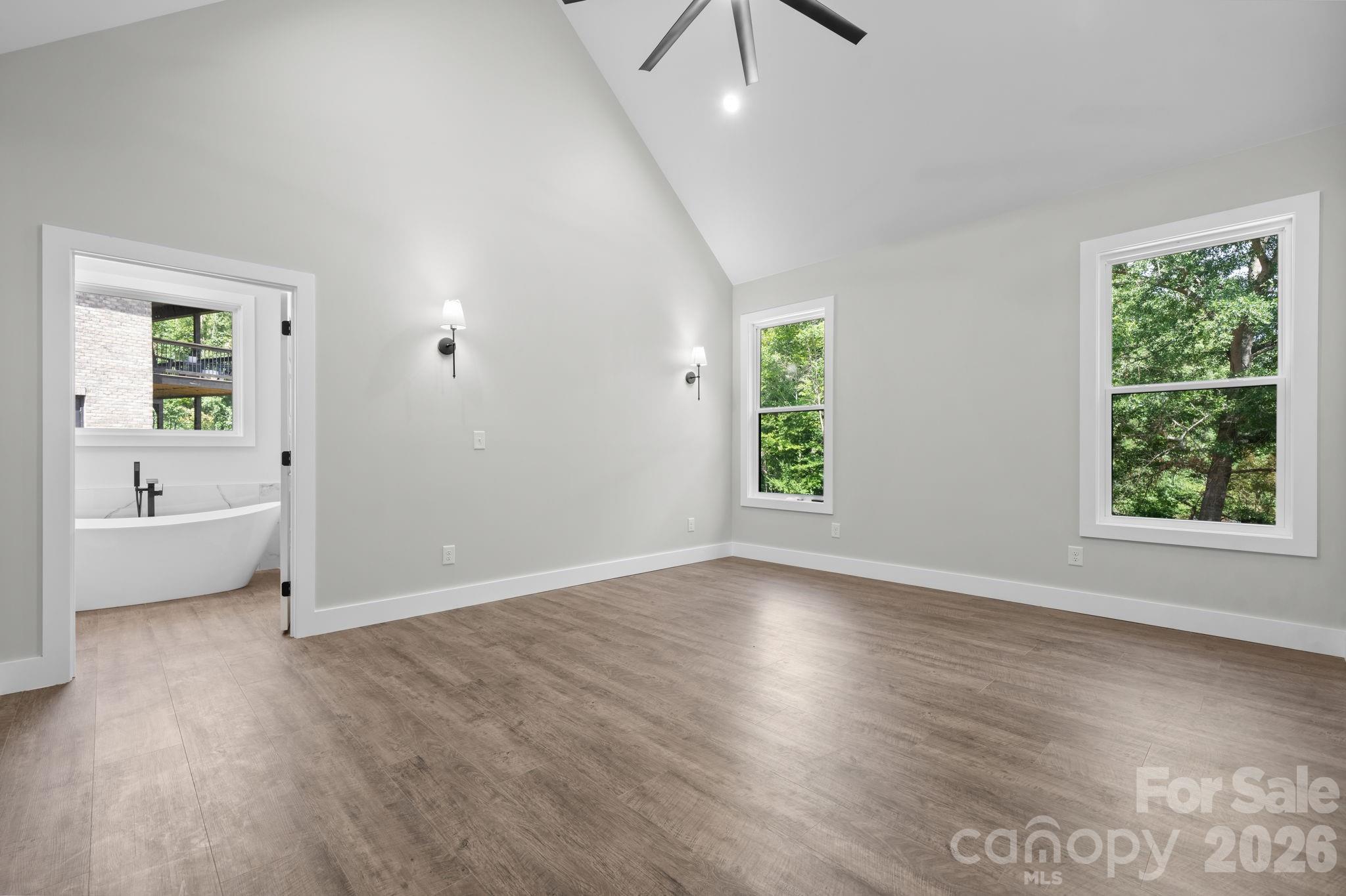 730 Chatsworth Circle Property Photo 22