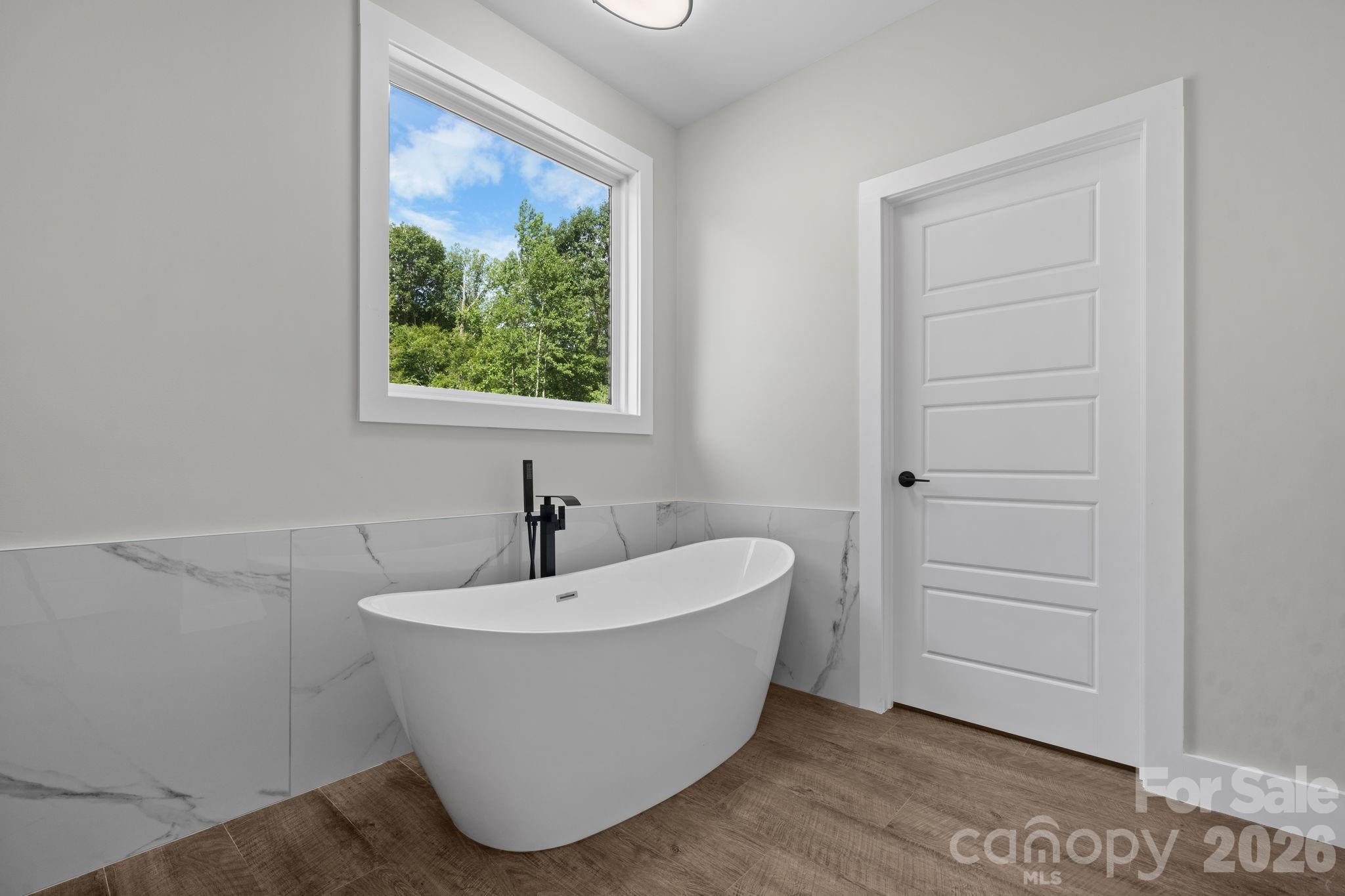 730 Chatsworth Circle Property Photo 26
