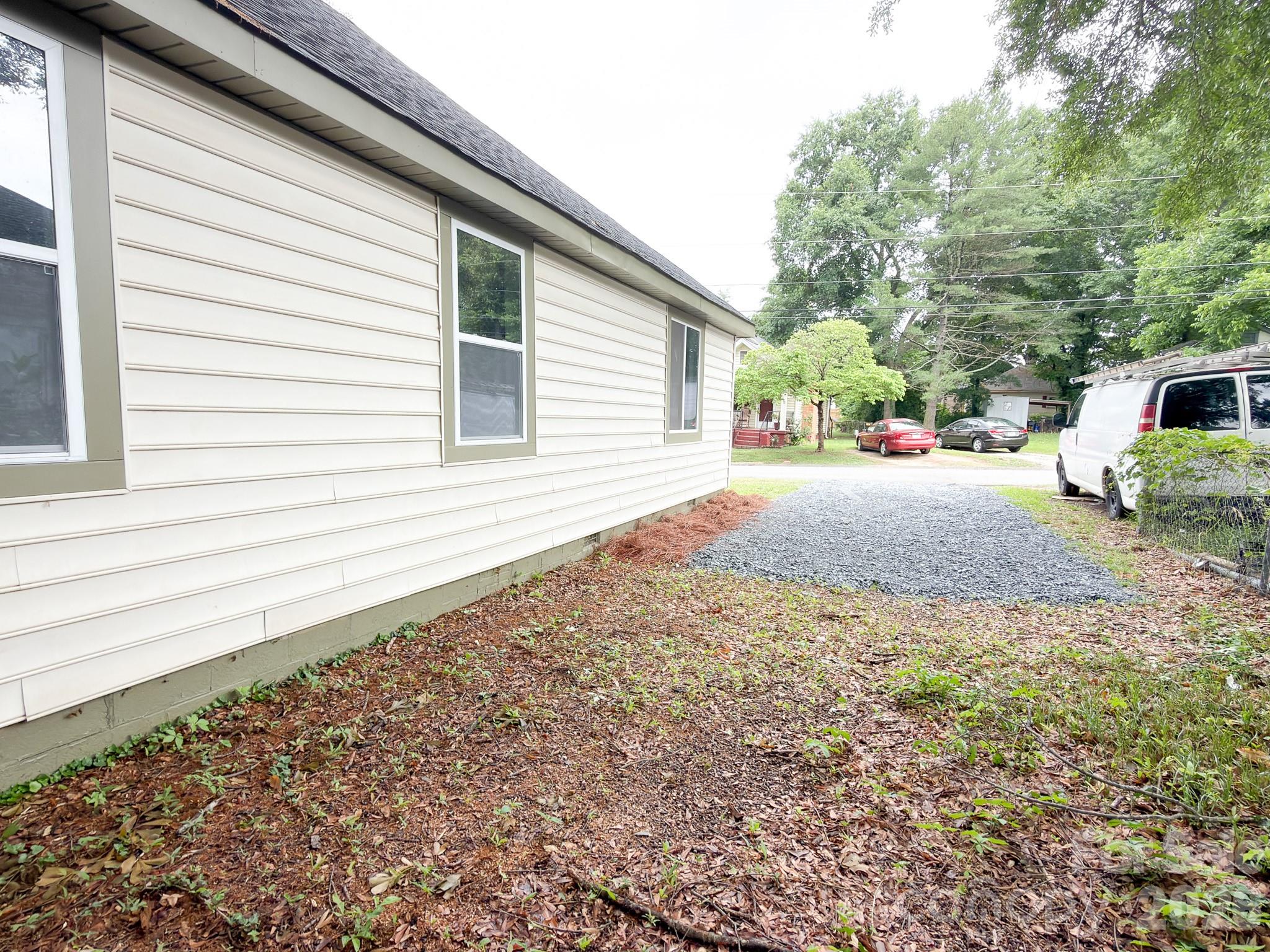1904 Hemlock Avenue Property Photo 14