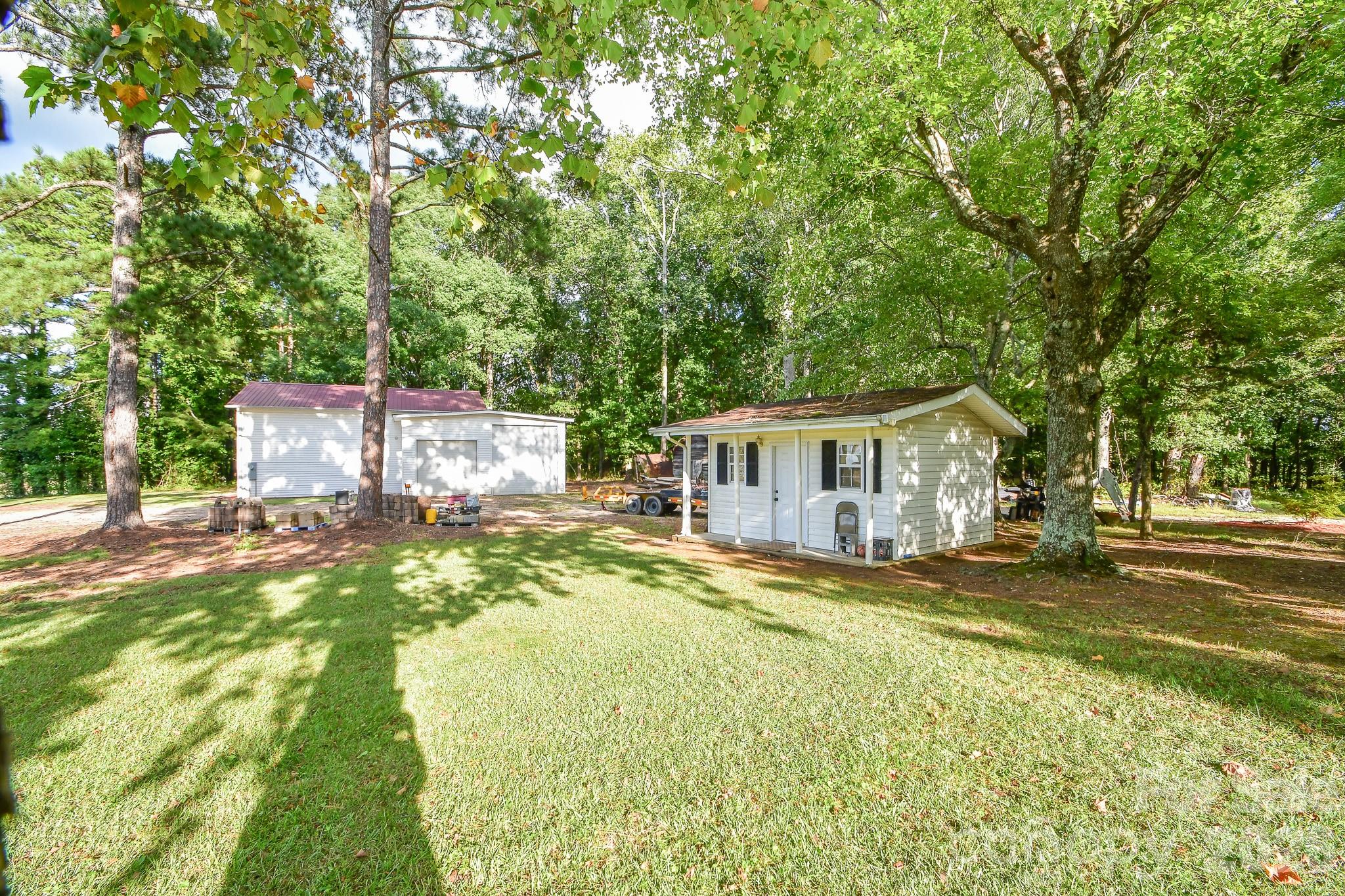 1814 Highway 601 Highway Property Photo 3
