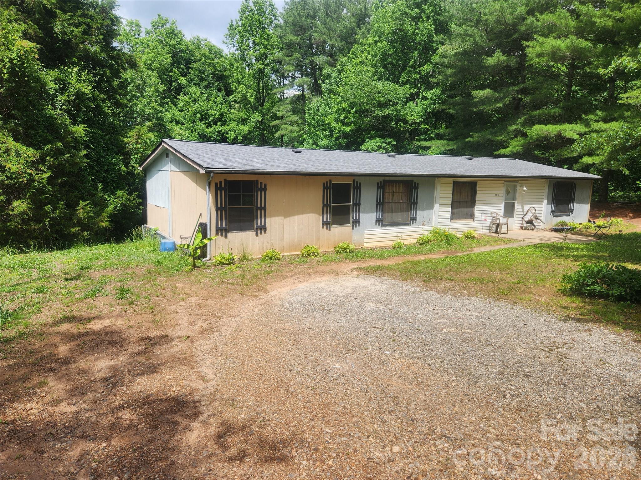 135 Watson Avenue Property Photo 1