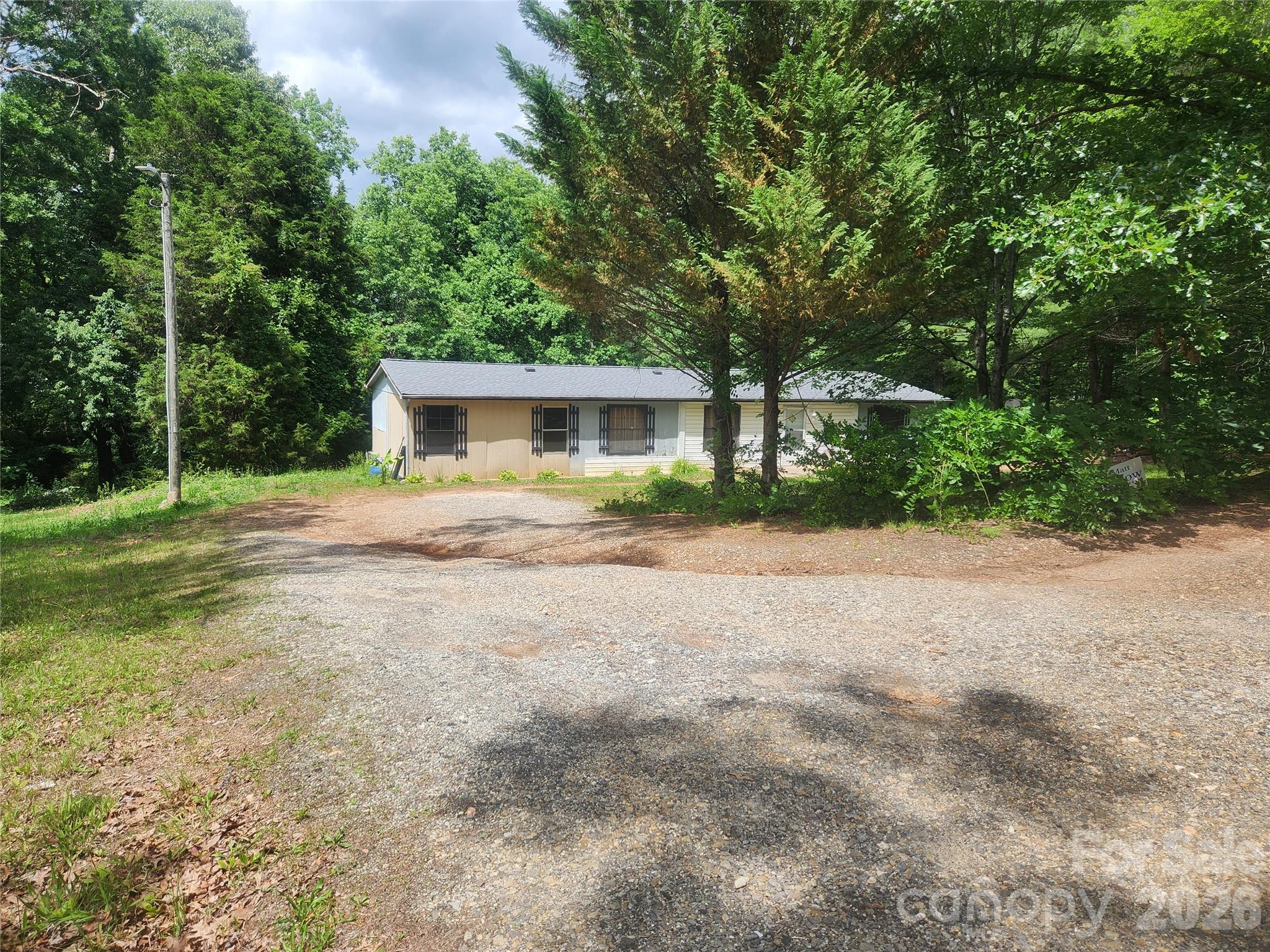 135 Watson Avenue Property Photo 2