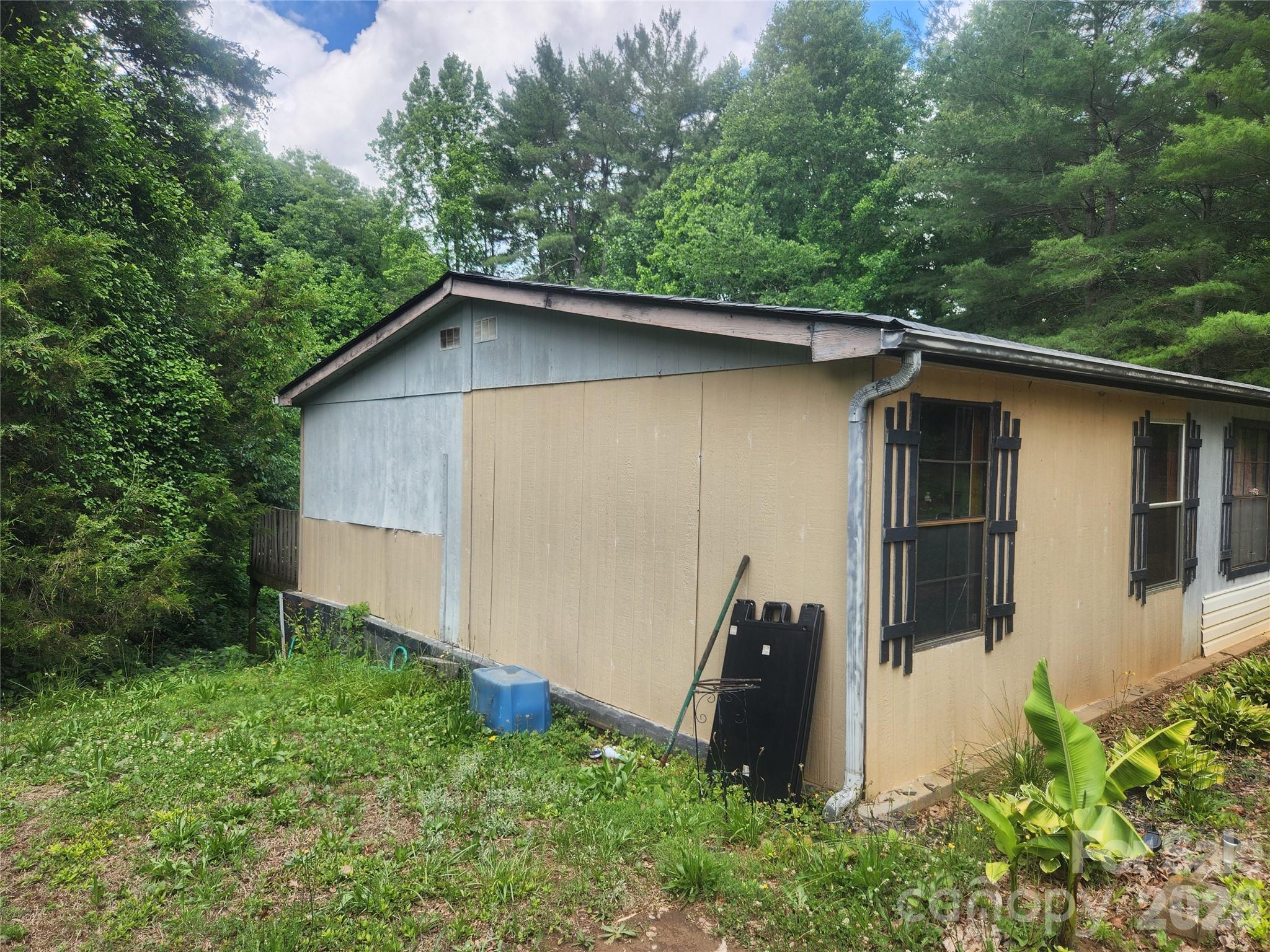 135 Watson Avenue Property Photo 6