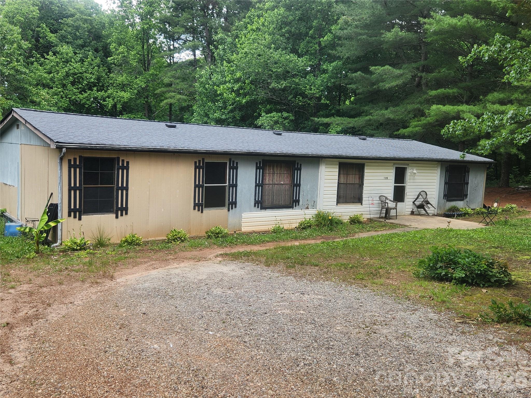 135 Watson Avenue Property Photo 11