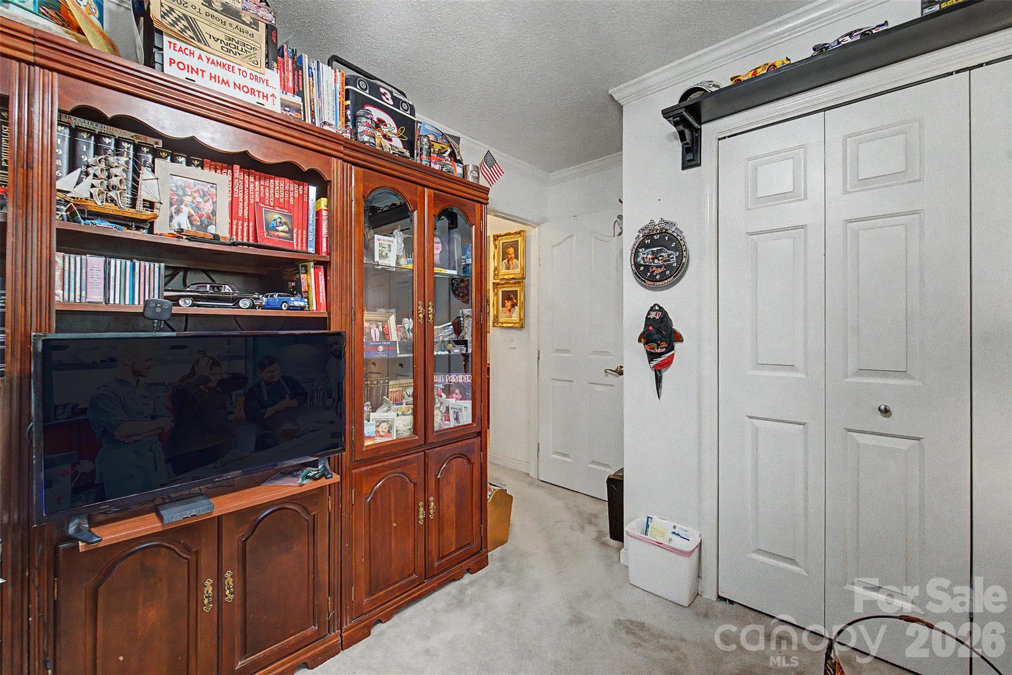 90, 106 & 132 Hennessee Street Property Photo 23