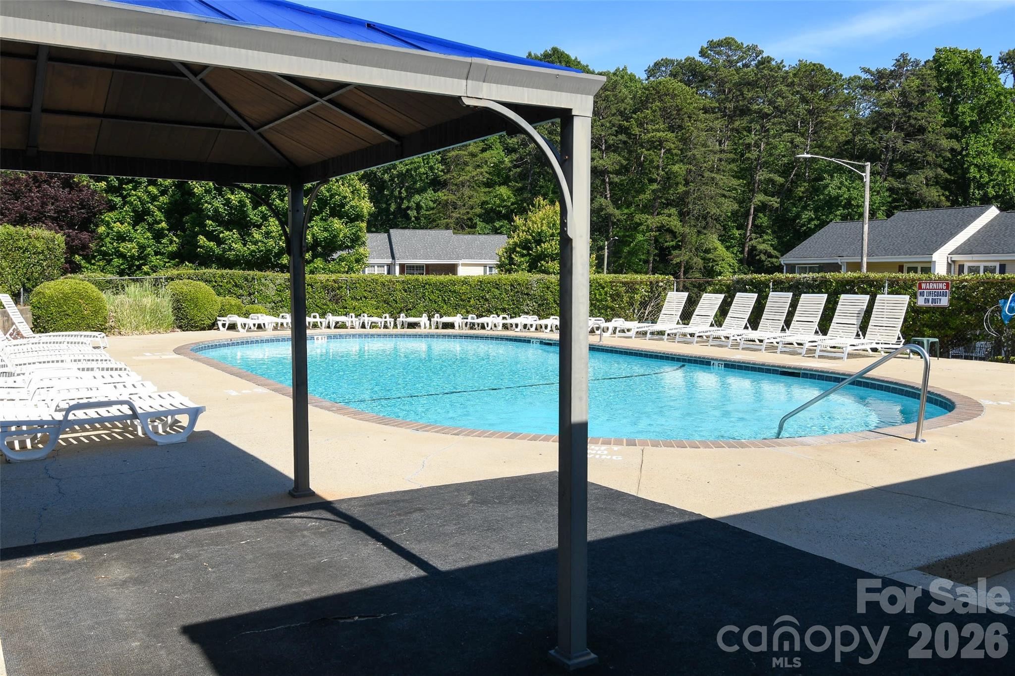 1046 Surry Lane Property Photo 11