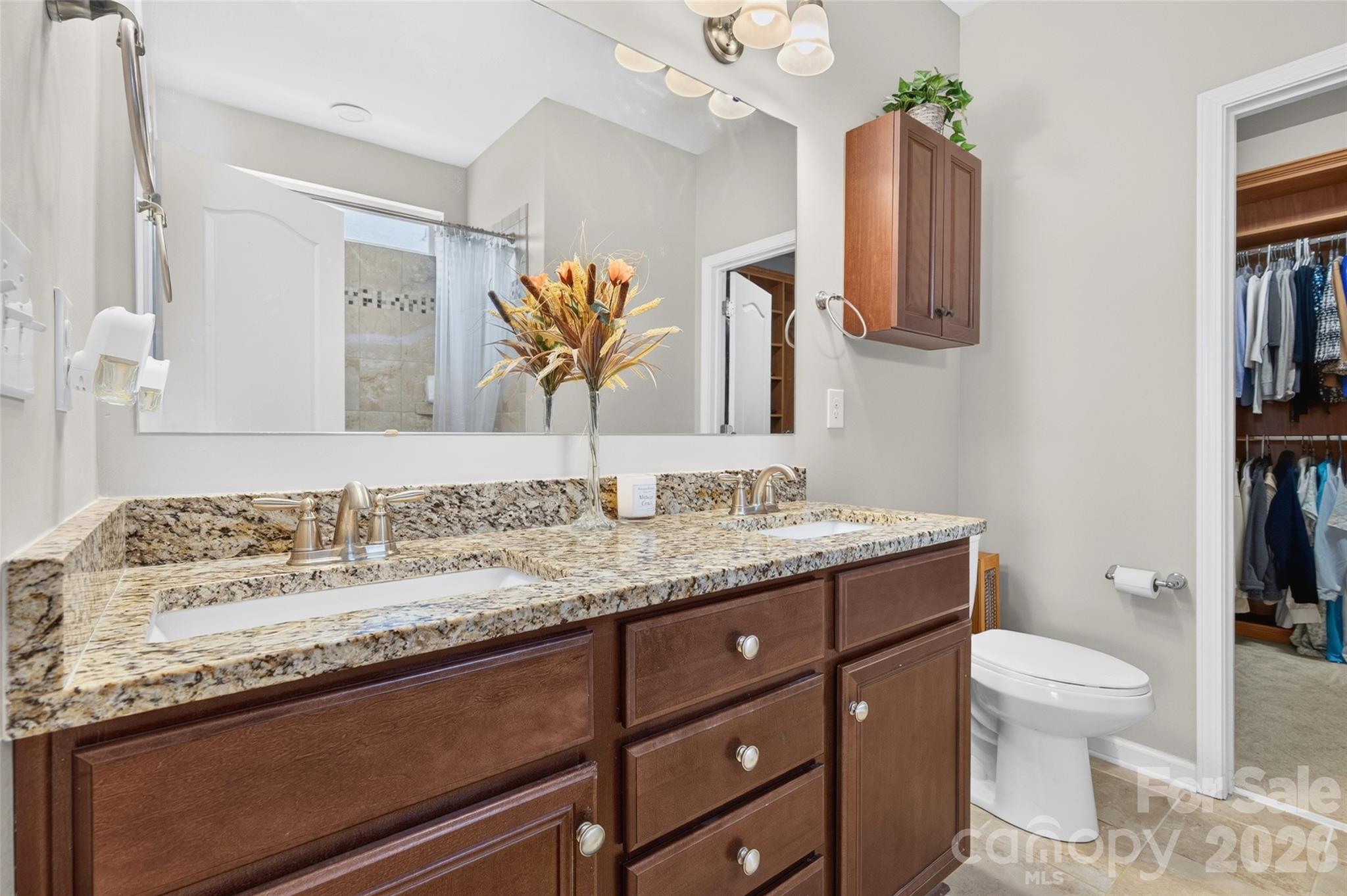 179 Glastonbury Drive Property Photo 10