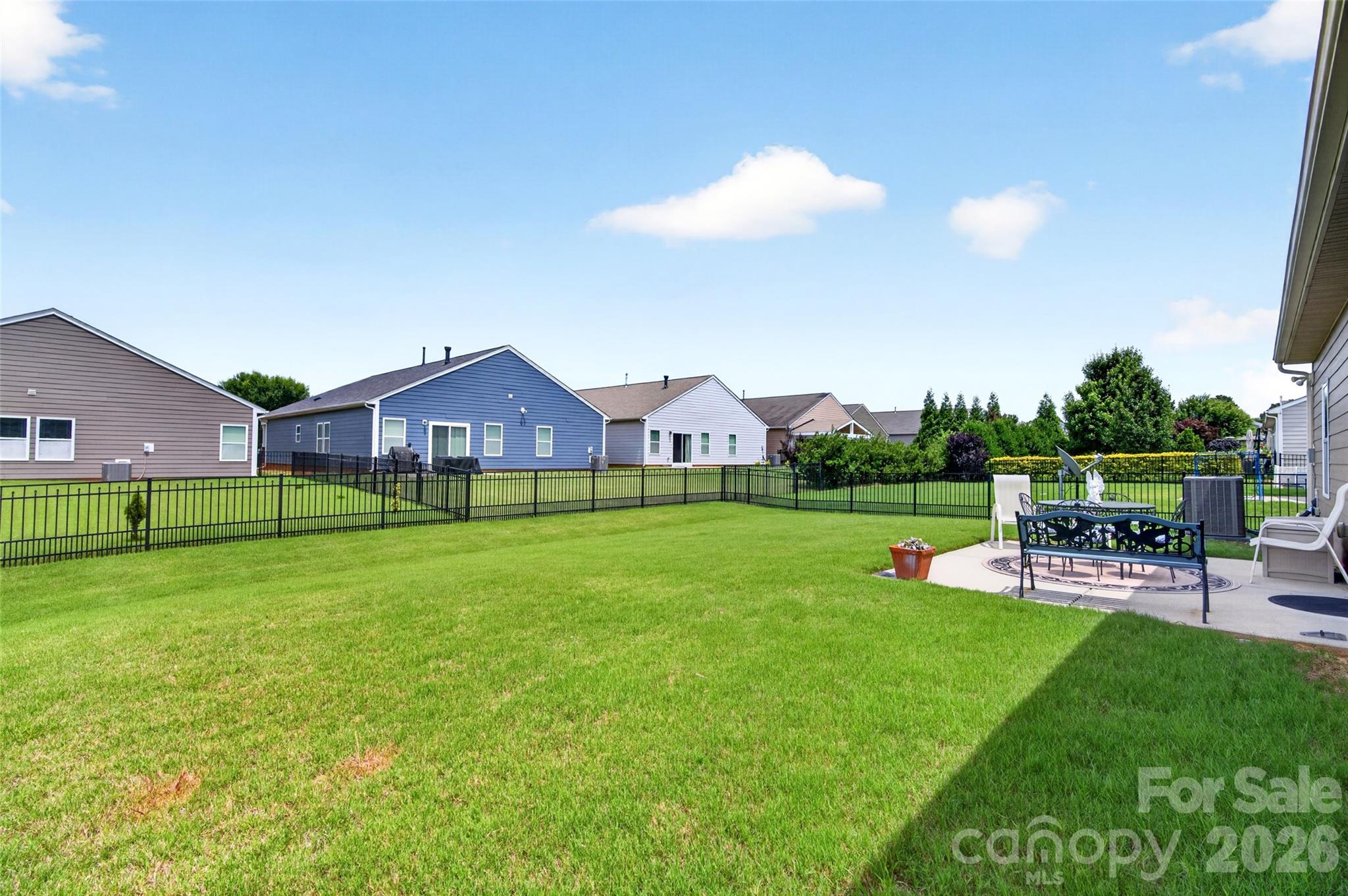 179 Glastonbury Drive Property Photo 14