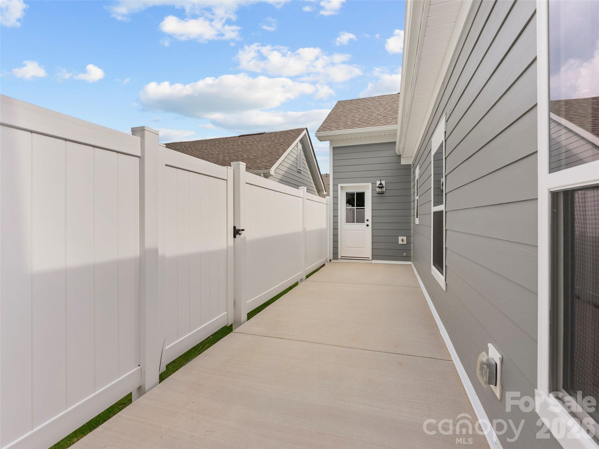 137 Cherry Springs Lane 12-e Property Photo 7