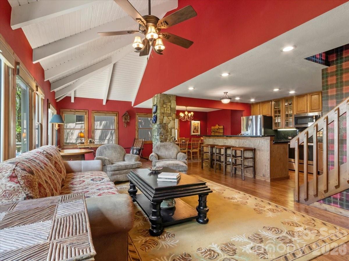 121 Ivy Ridge Road Property Photo 8