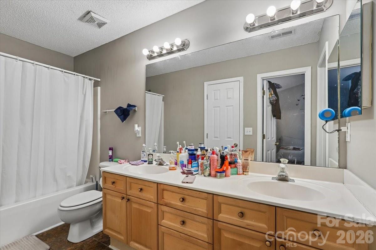 7543 Petrea Lane Property Photo 14