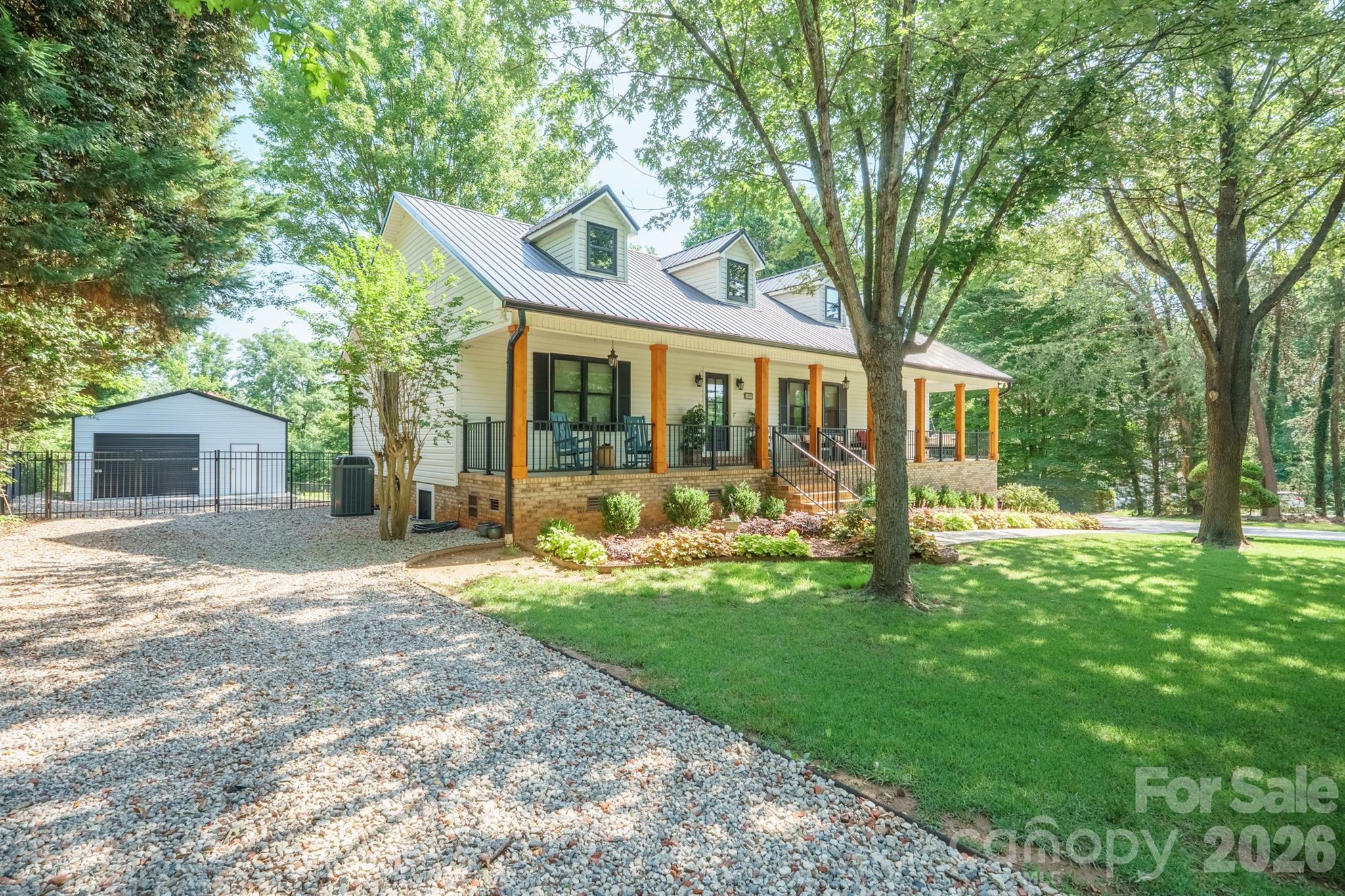 2549 S Lake Shore Road Property Photo 2
