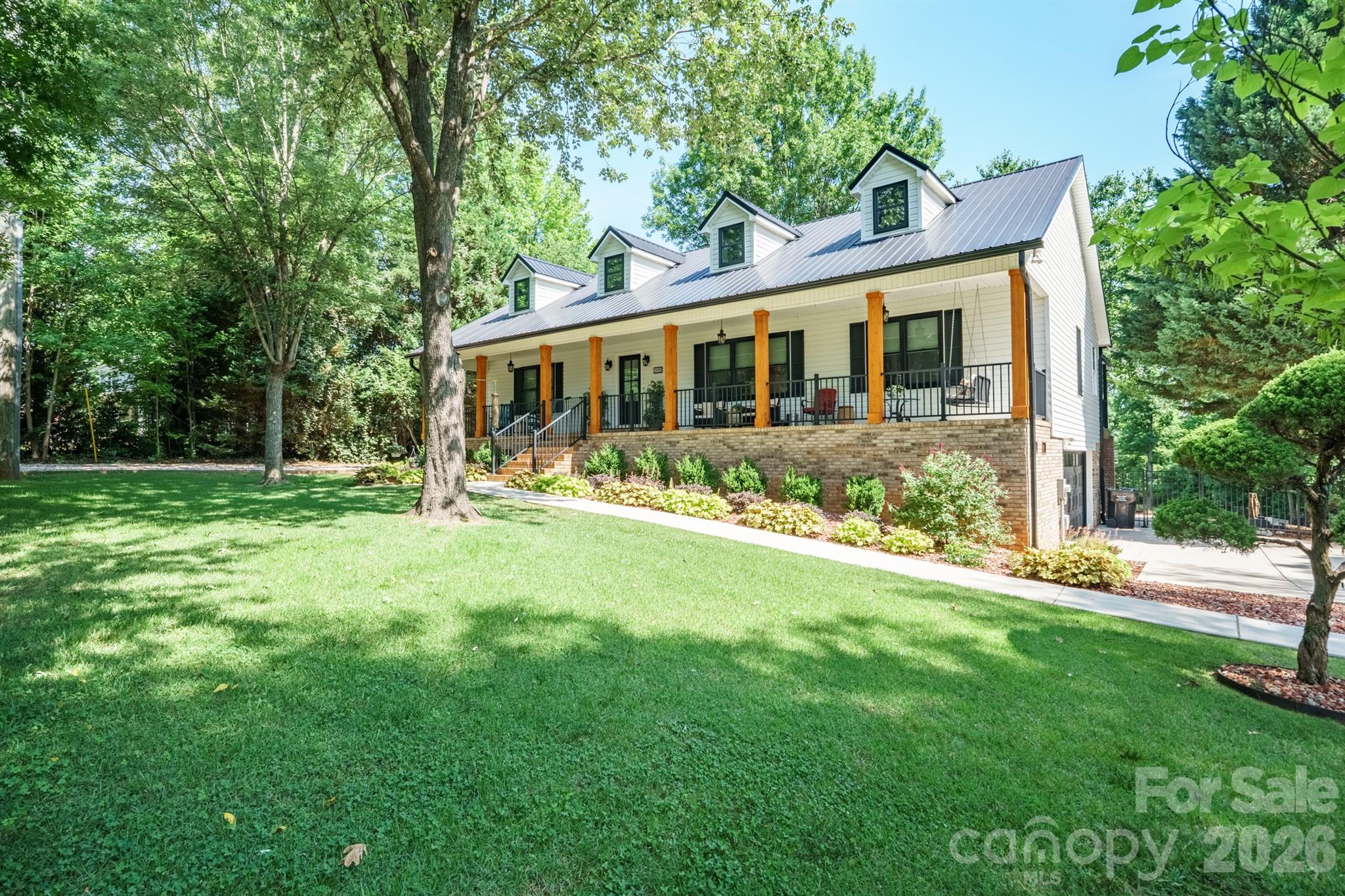 2549 S Lake Shore Road Property Photo 4