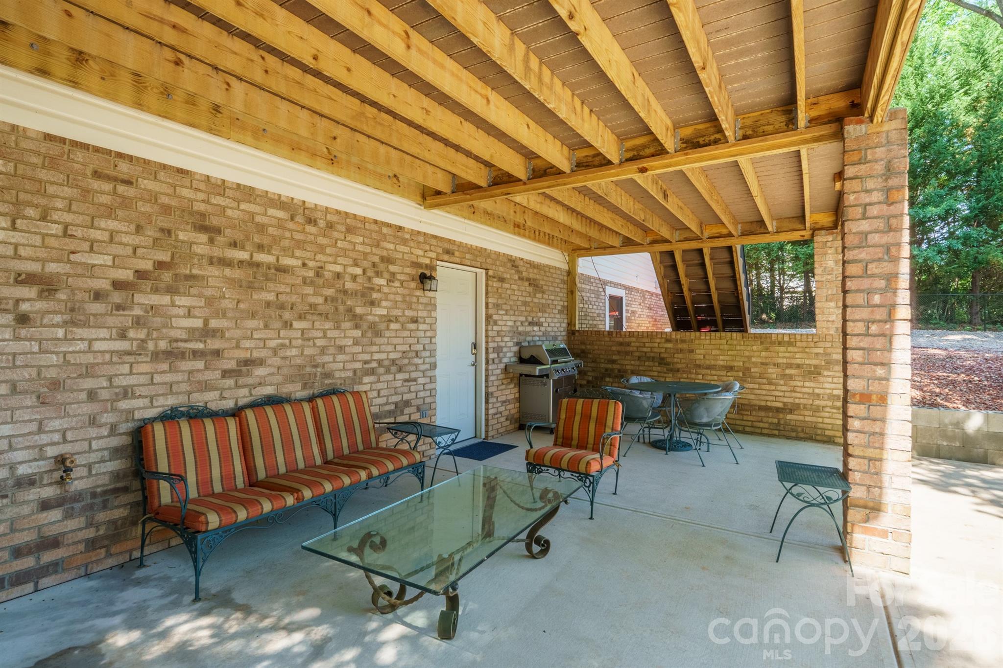 2549 S Lake Shore Road Property Photo 10