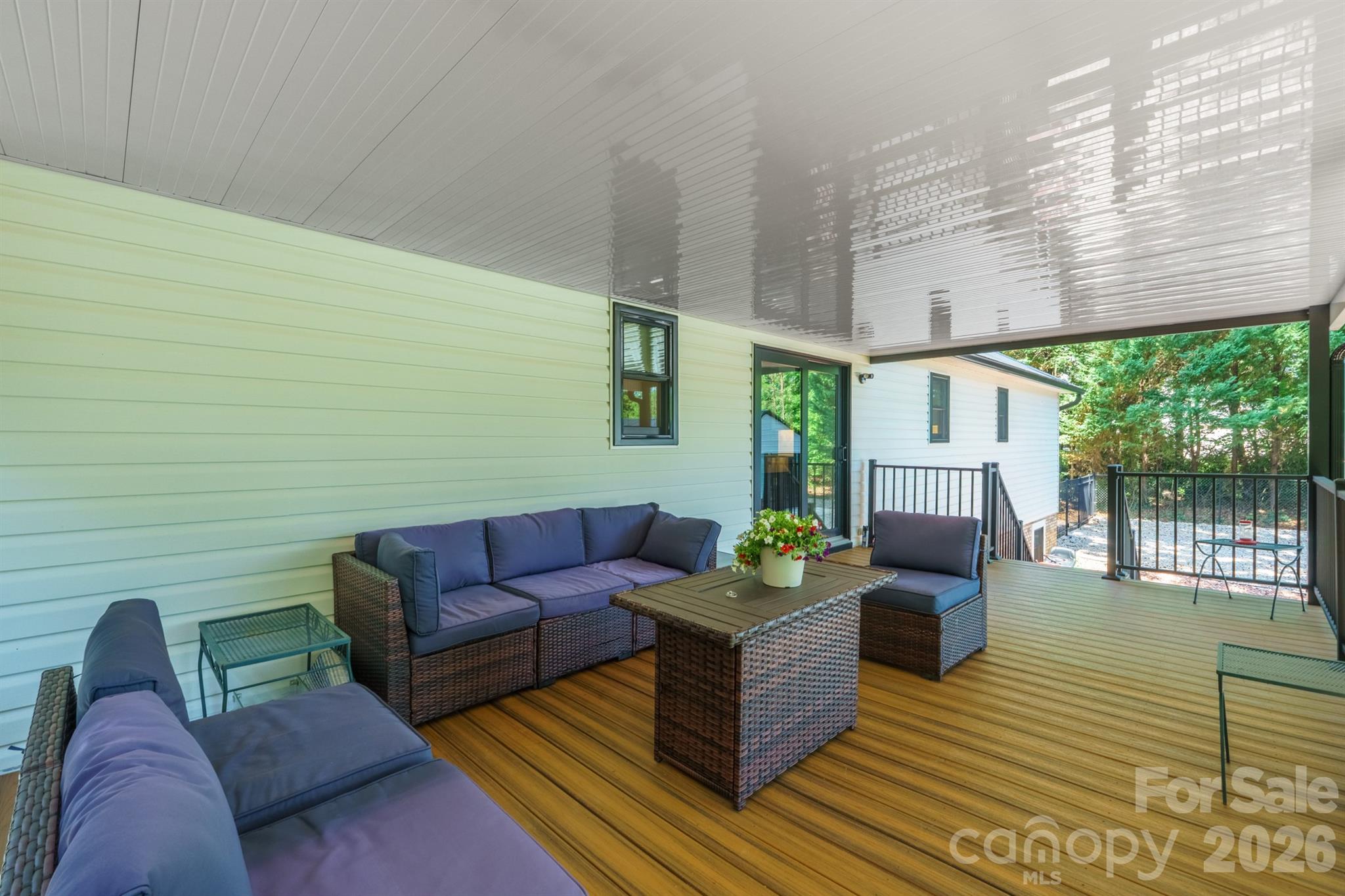 2549 S Lake Shore Road Property Photo 13
