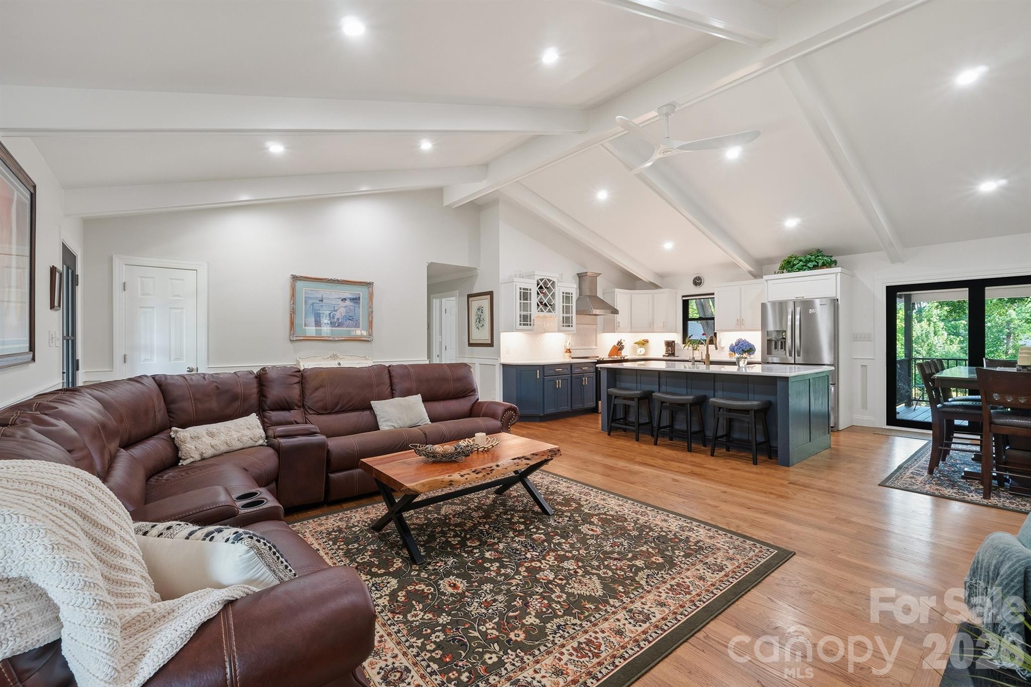 2549 S Lake Shore Road Property Photo 19