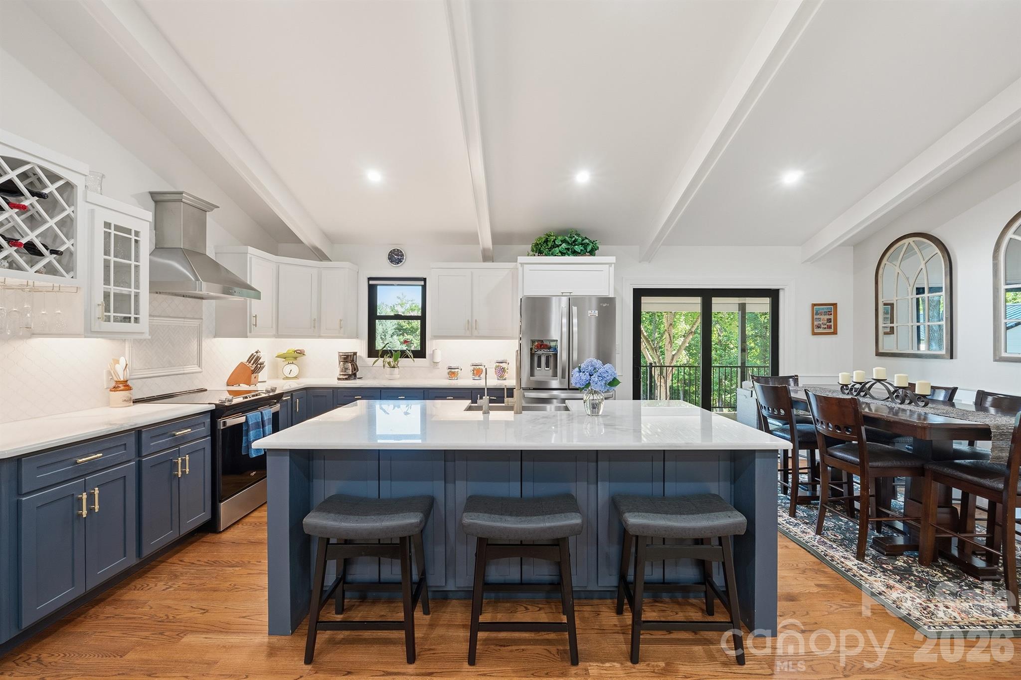 2549 S Lake Shore Road Property Photo 20