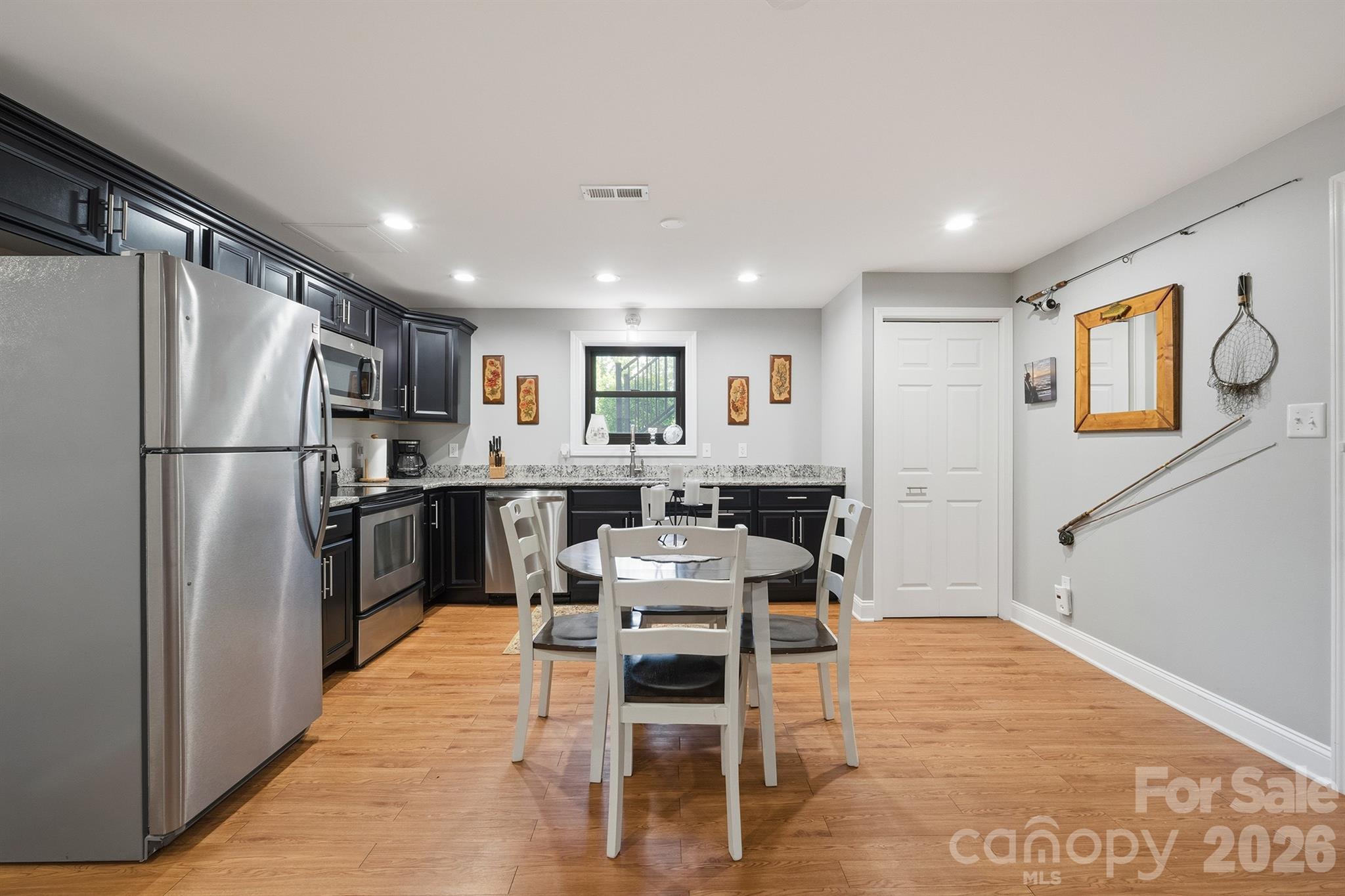 2549 S Lake Shore Road Property Photo 39