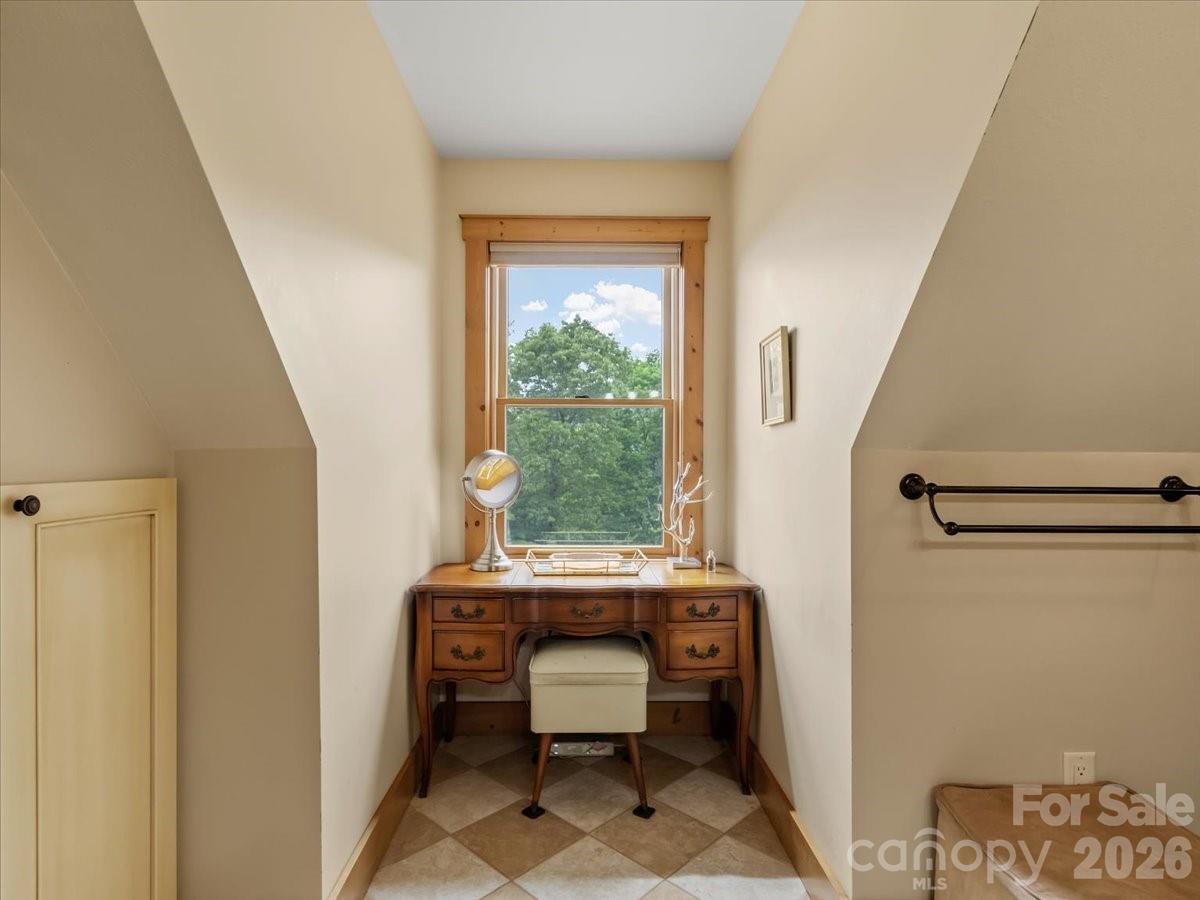 750 Barebridge Drive Property Photo 28
