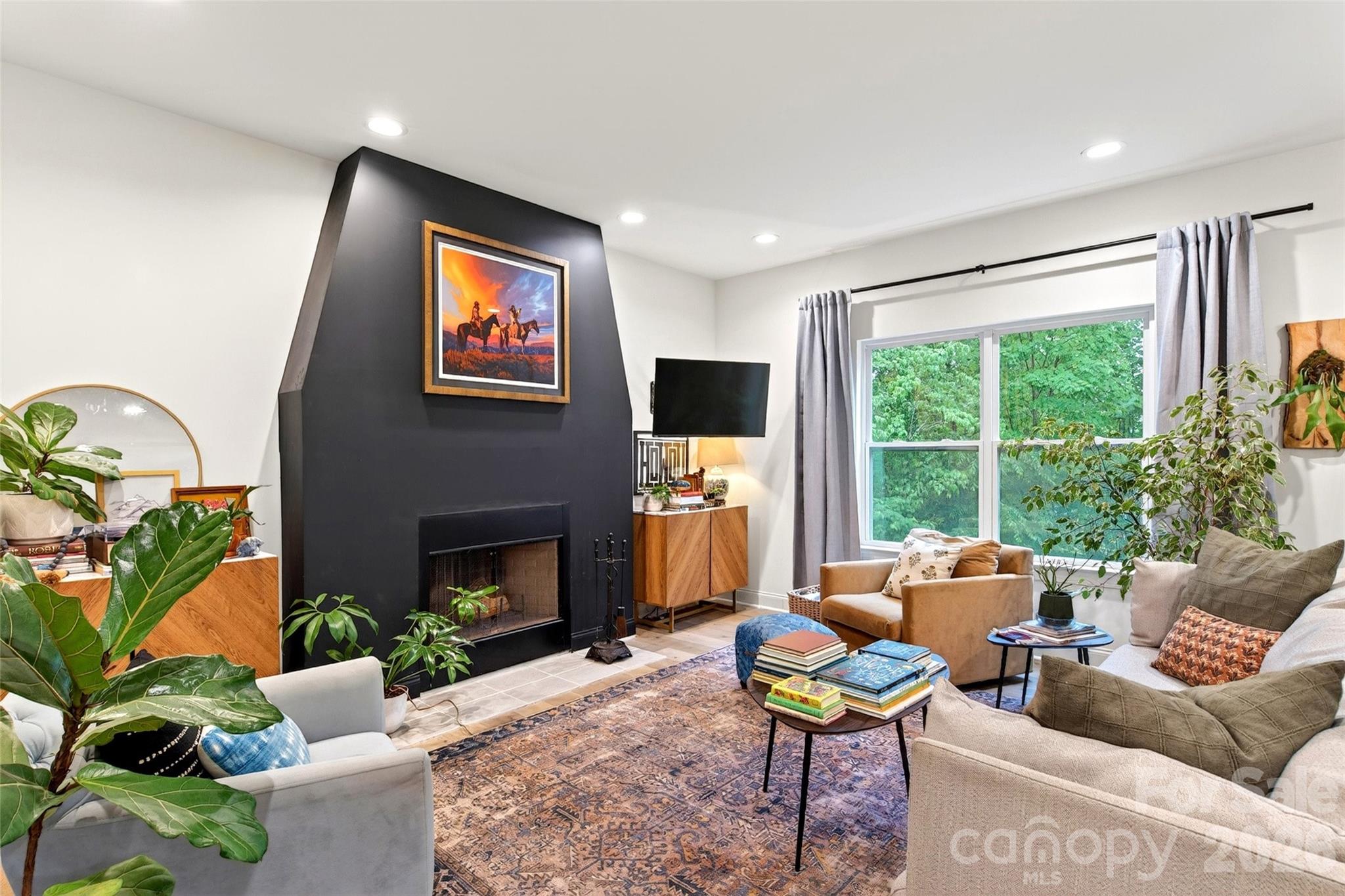 132 Maple Ridge Drive Property Photo 3