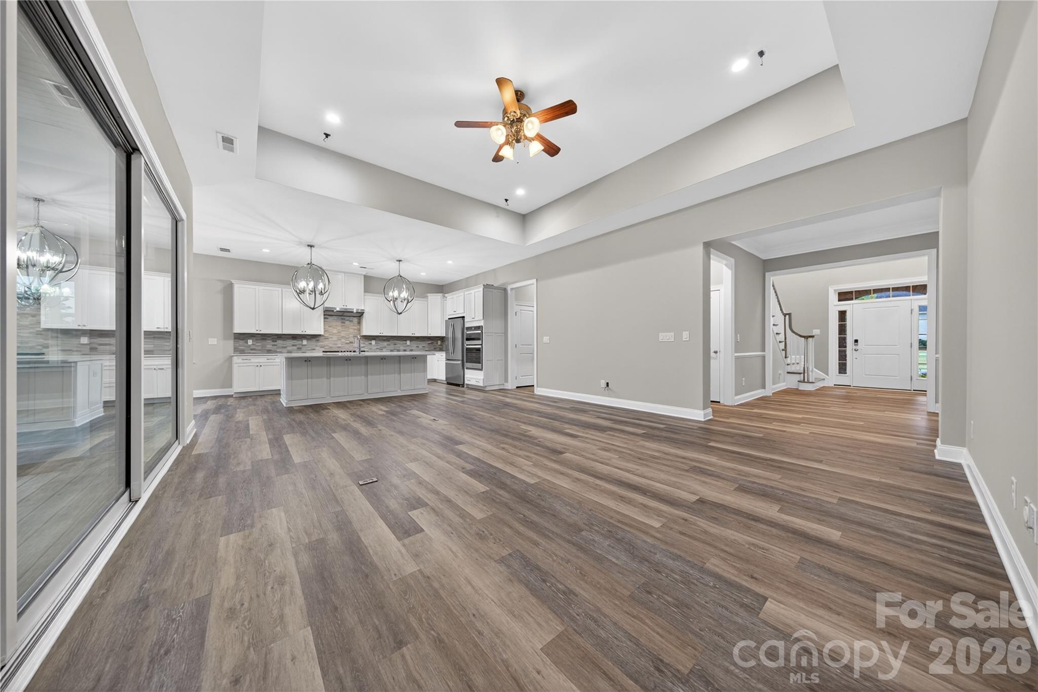 6044 Candlestick Lane Property Photo 8