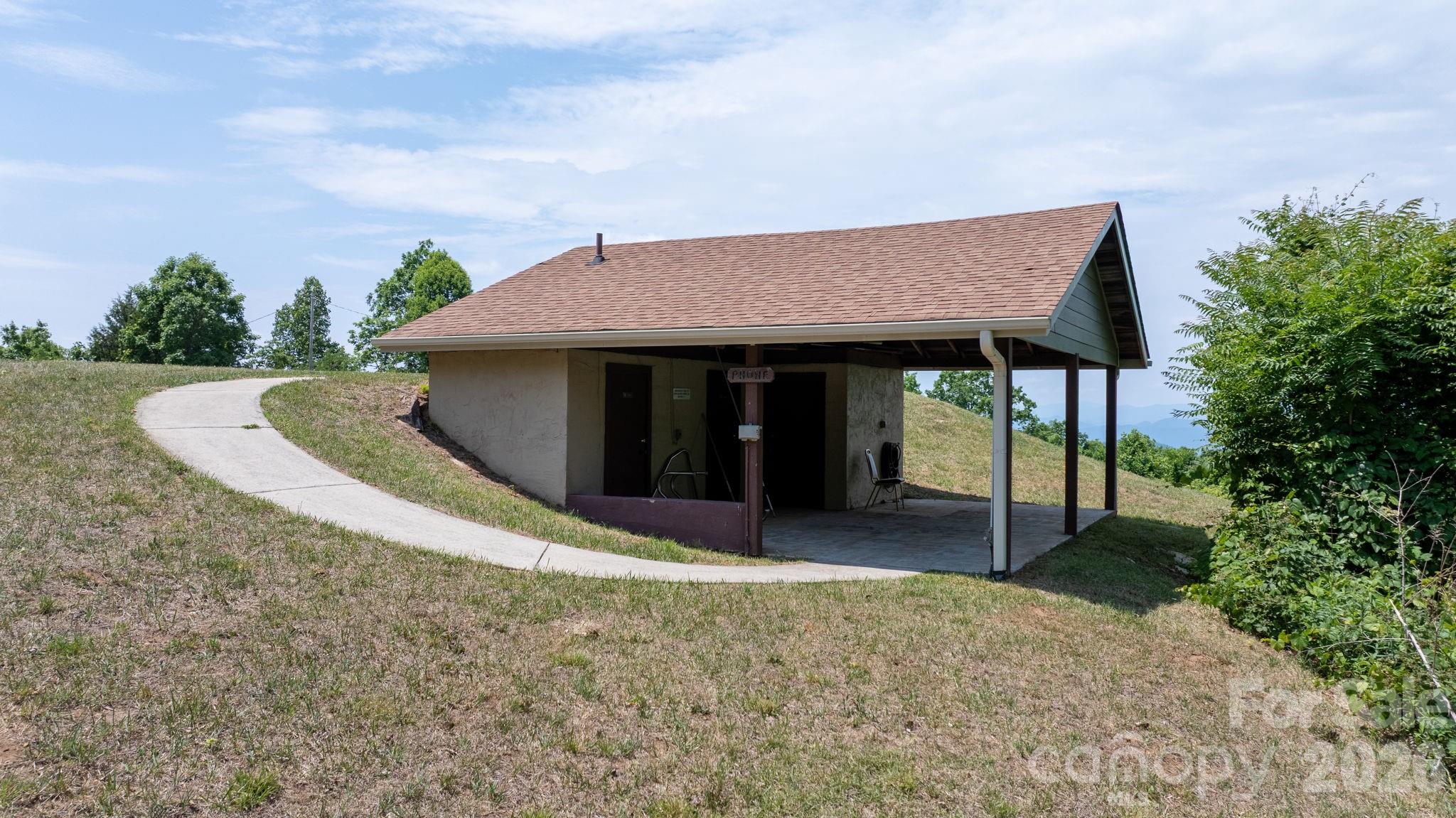 7042 Martin Lane Property Photo 27