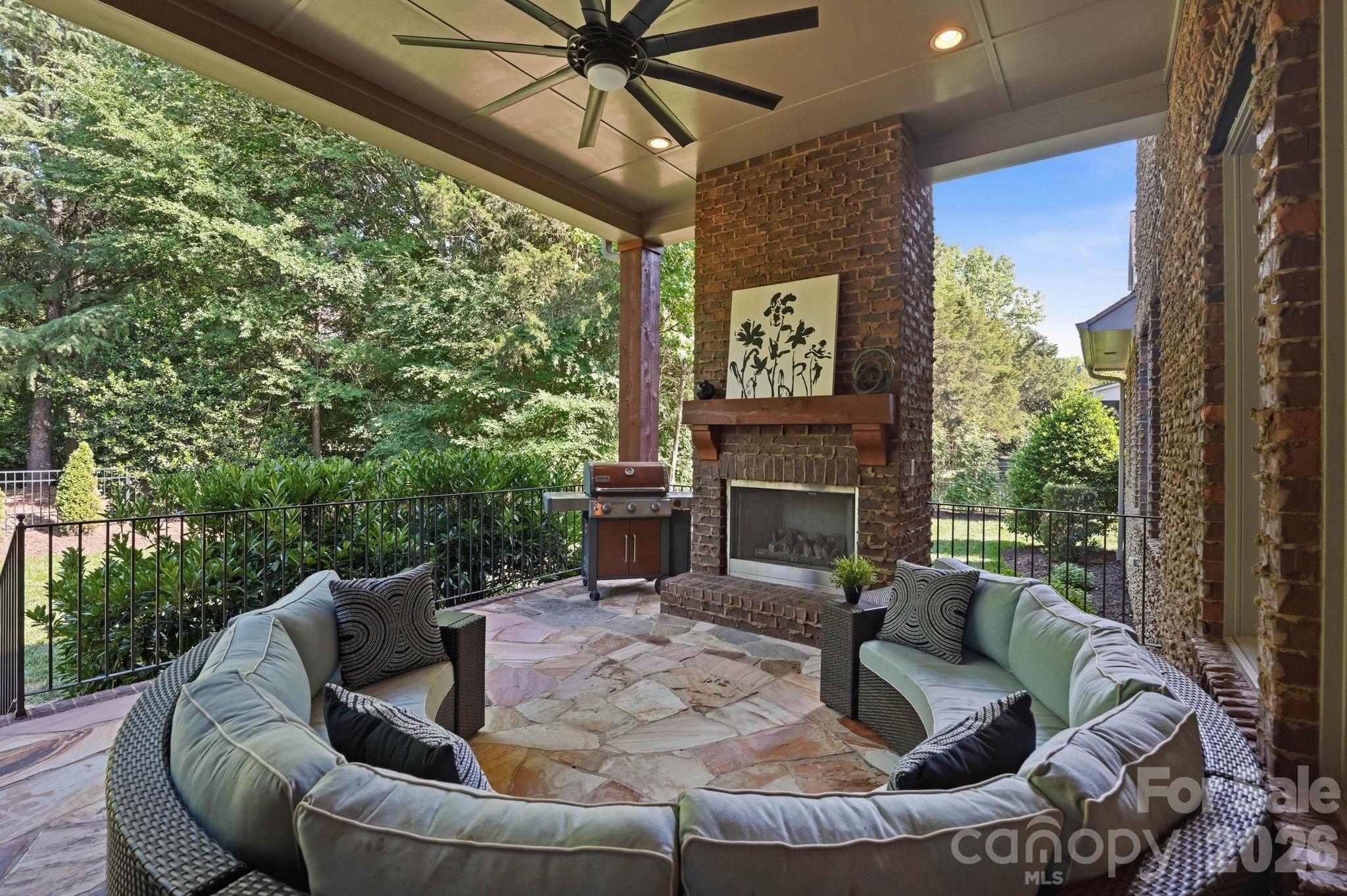 221 Glenmoor Drive Property Photo 35