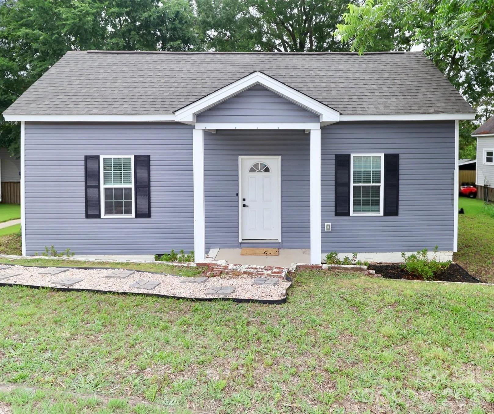 703 S Main Street Property Photo 4