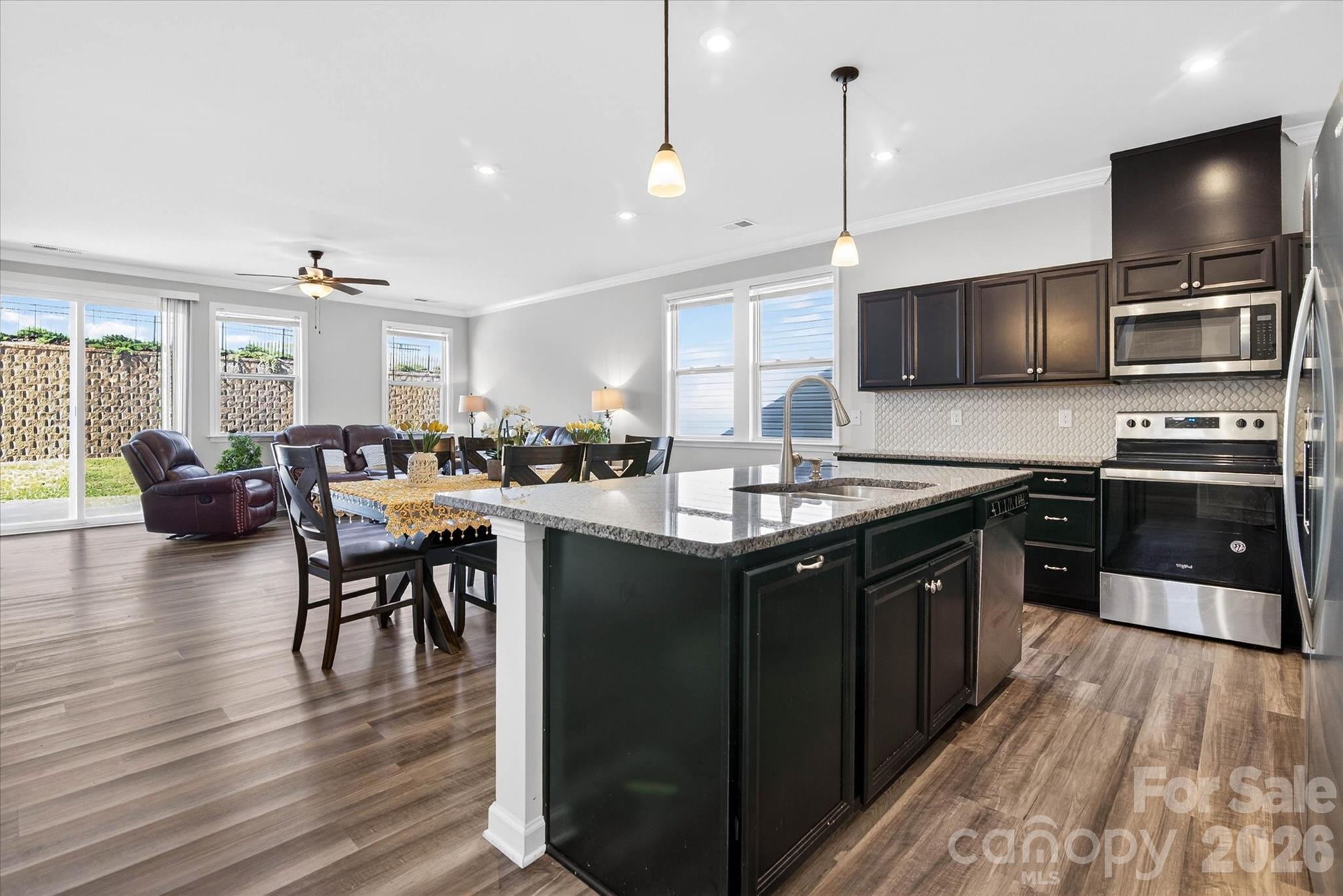6629 Meridale Forest Drive Property Photo 10