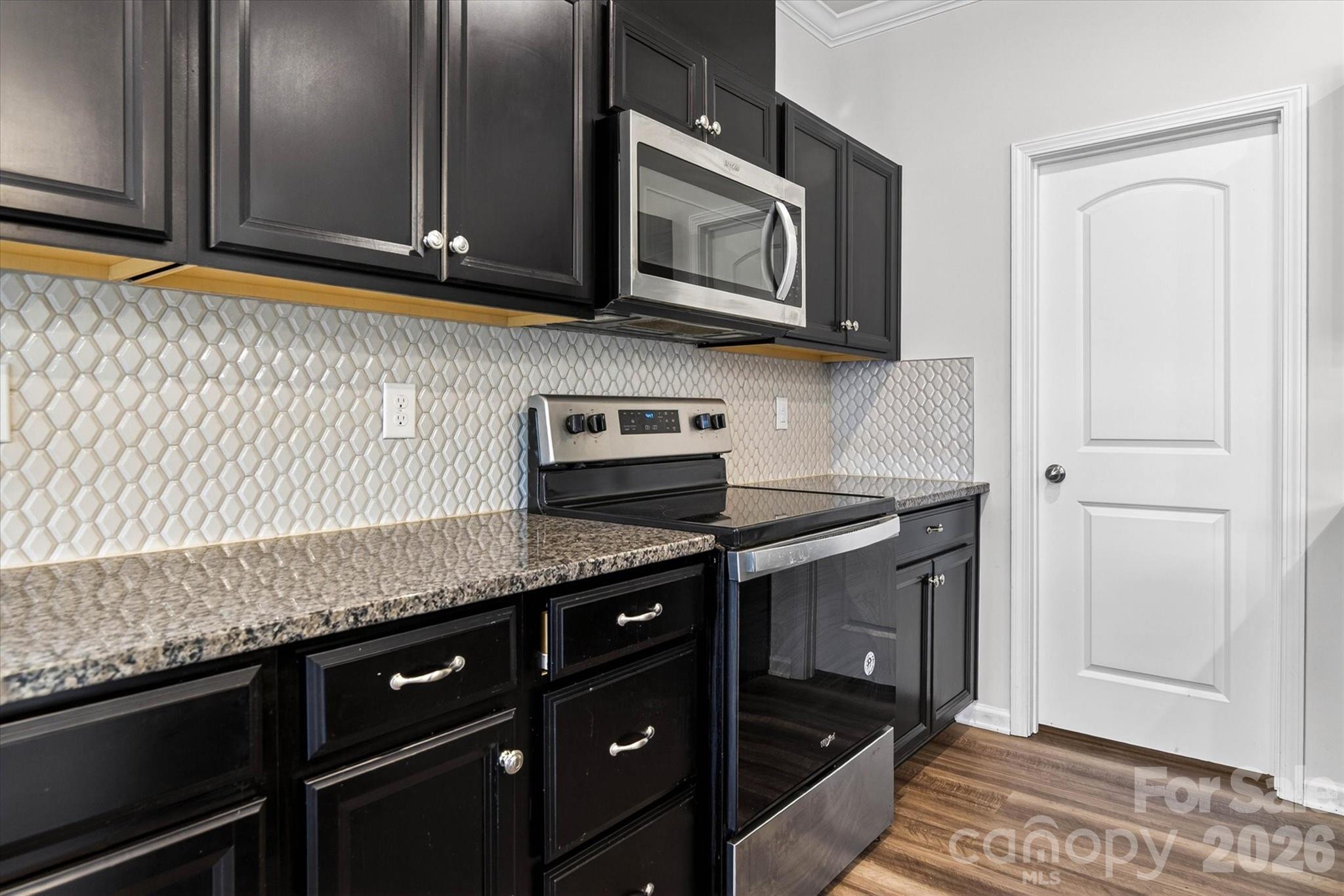 6629 Meridale Forest Drive Property Photo 35