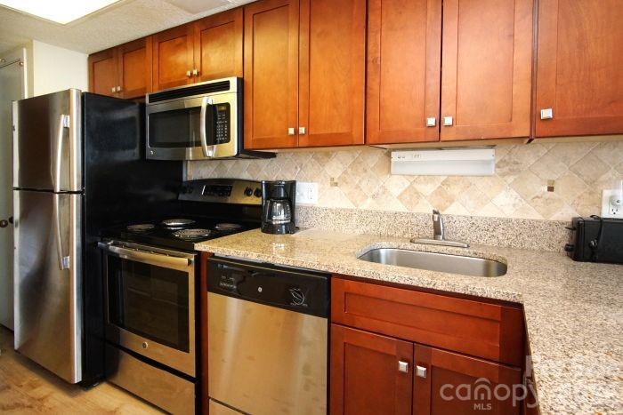 161 Seawatch Drive Property Photo 7