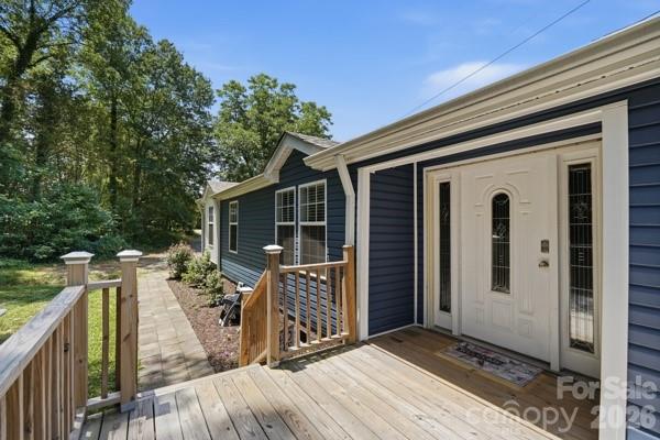 864 Stowe Lane Property Photo 4