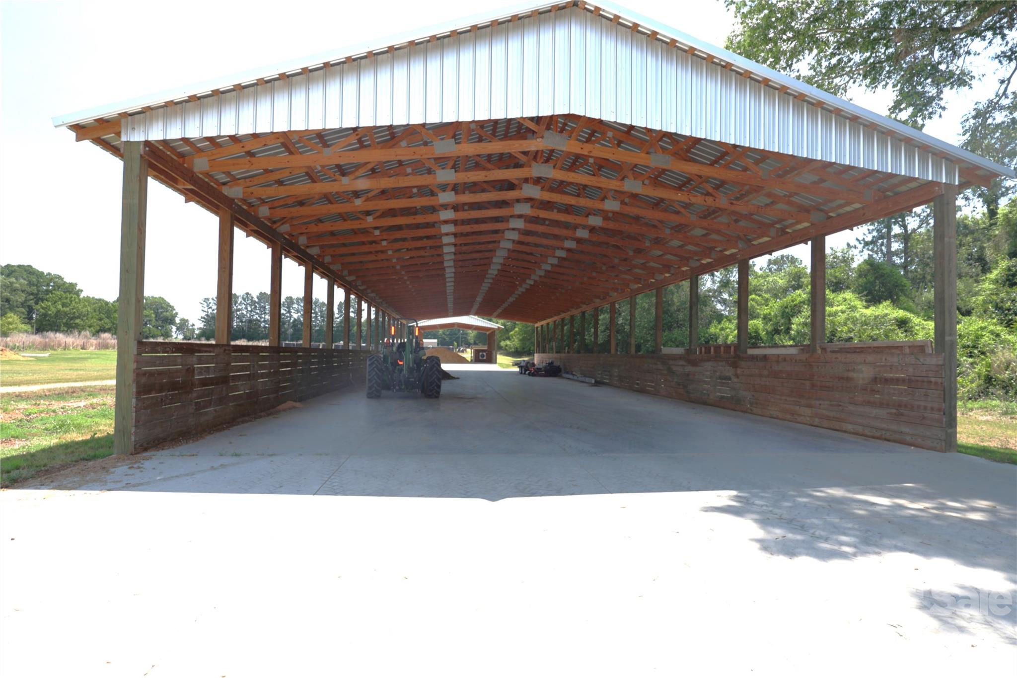 2121 Whitetail Road Property Photo 6