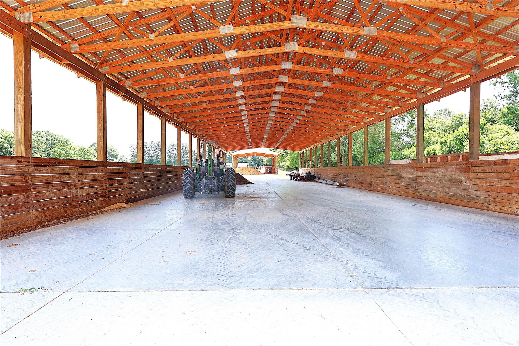 2121 Whitetail Road Property Photo 7