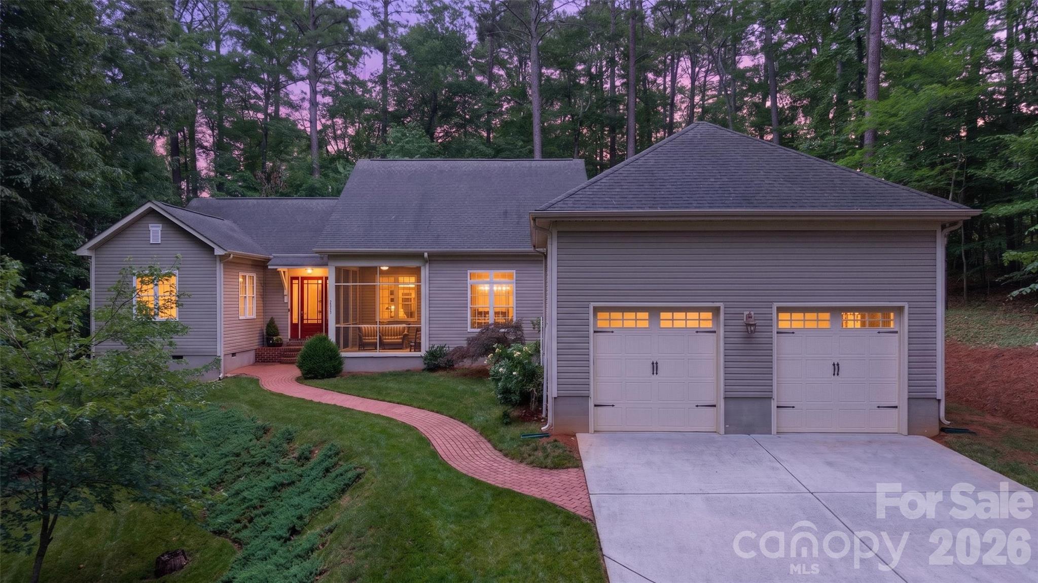 2932 Oakdale Road Property Photo 1