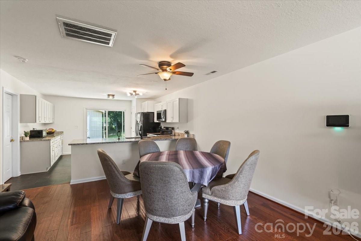 3119 Decapolis Drive Property Photo 3