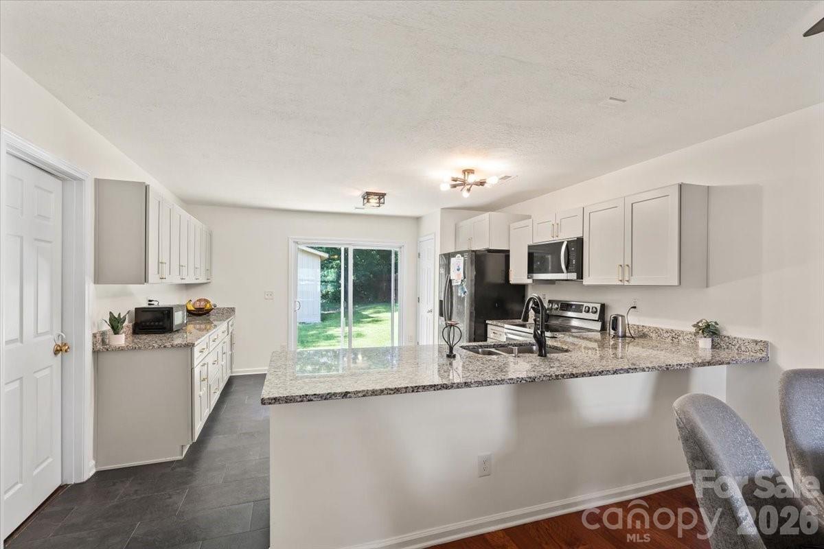 3119 Decapolis Drive Property Photo 5
