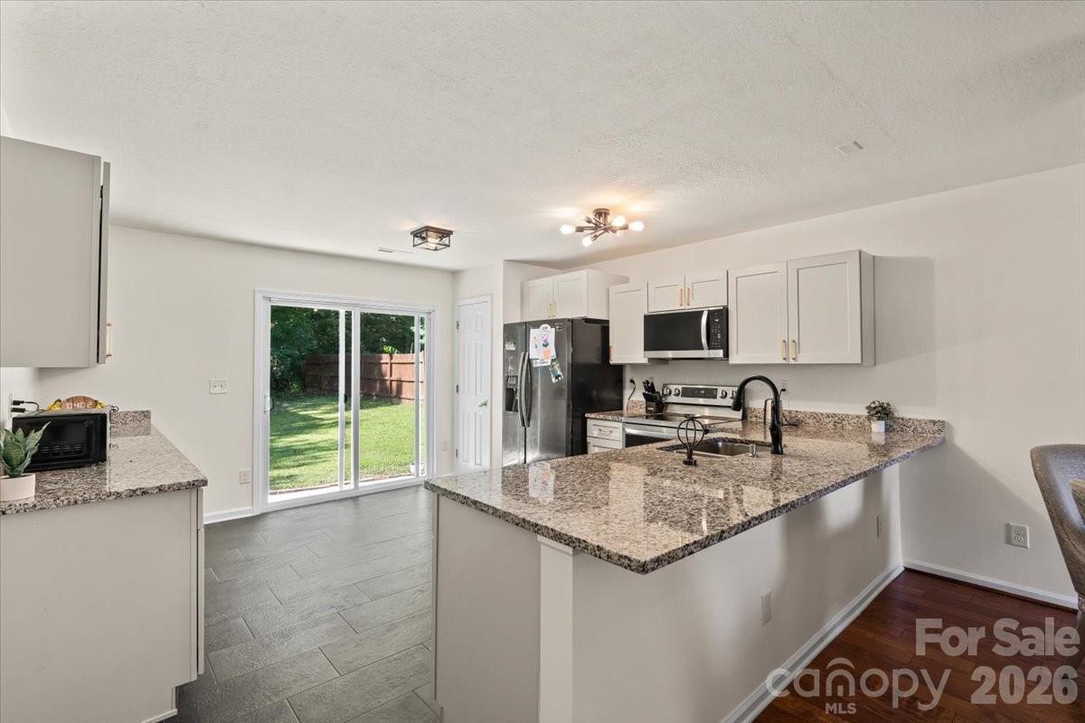 3119 Decapolis Drive Property Photo 6
