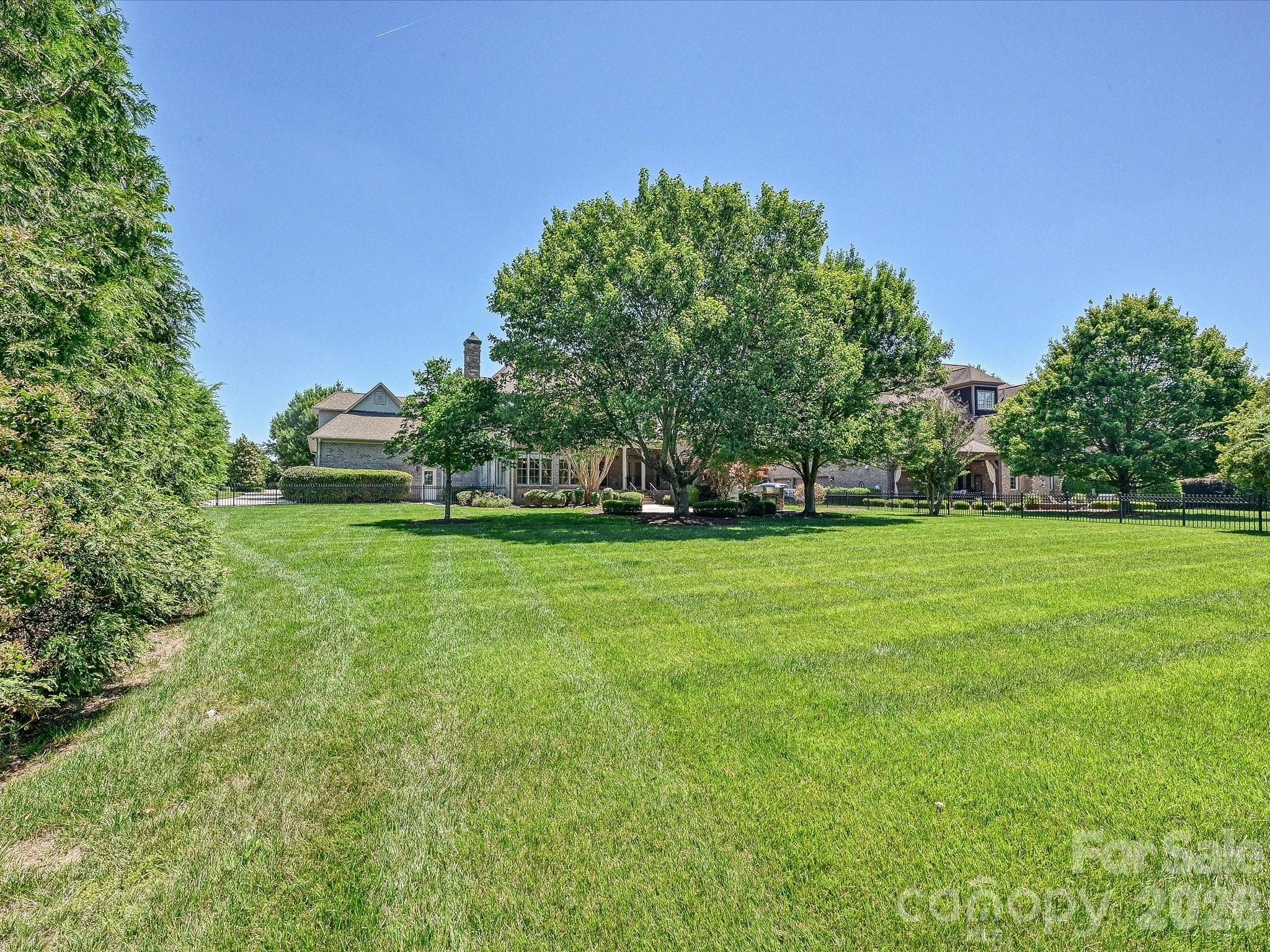1208 Venetian Way Drive Property Photo 45