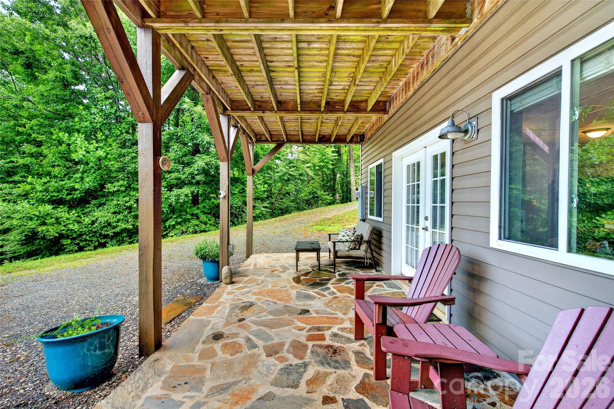 696 Hickory Nut Hollow Property Photo 40