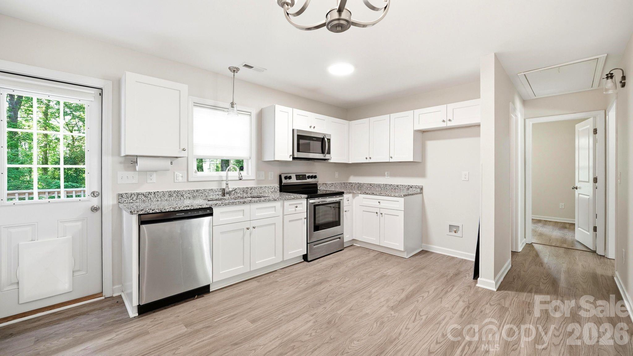 230 Berry Street Property Photo 6