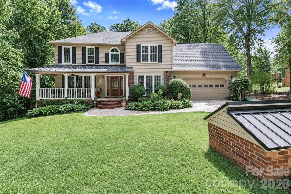 311 N Deerfield Circle Property Photo 1