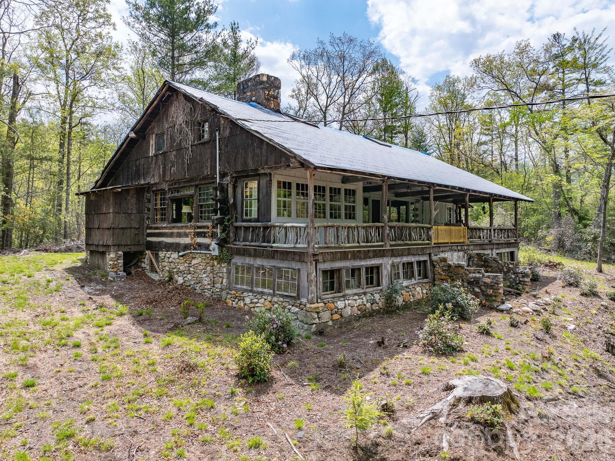1971 Swiss Pine Lake Drive Property Photo 6