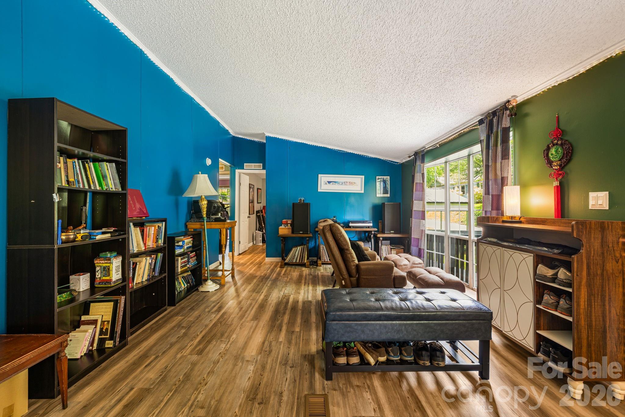 30 Sixth Street Property Photo 10