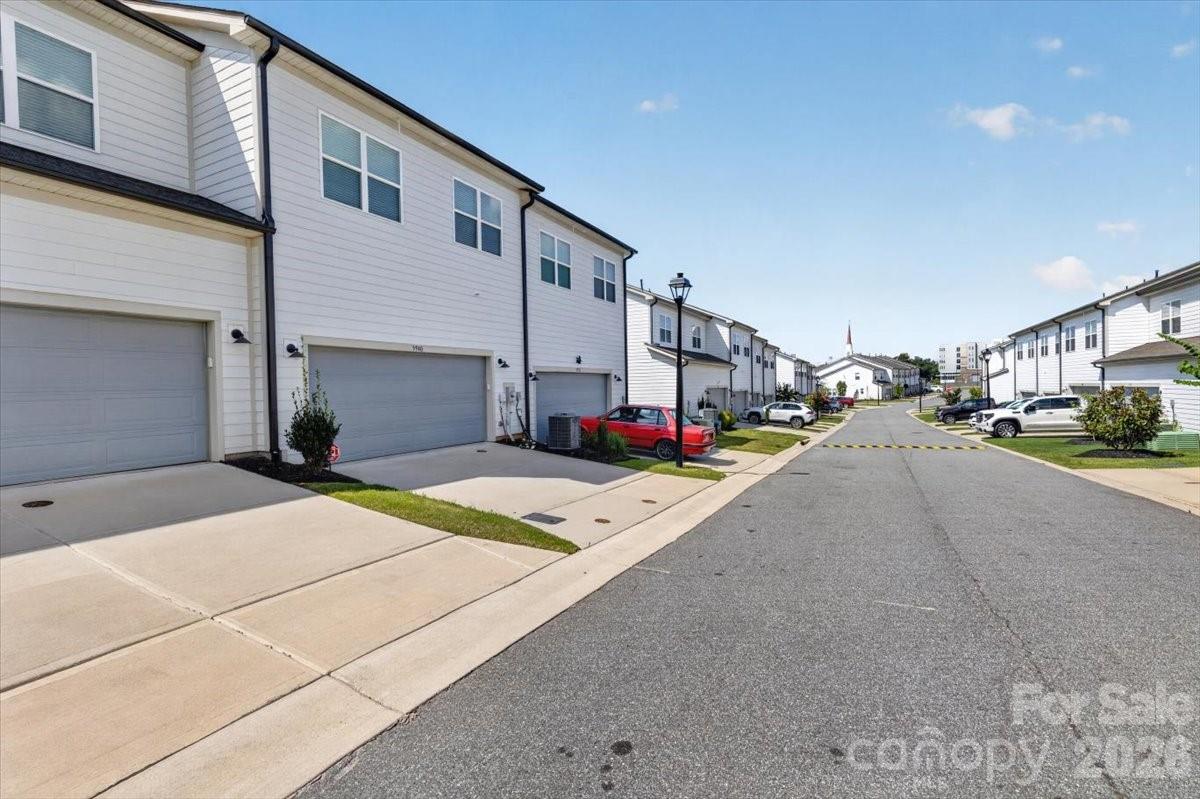 5940 Mantle Way Property Photo 4