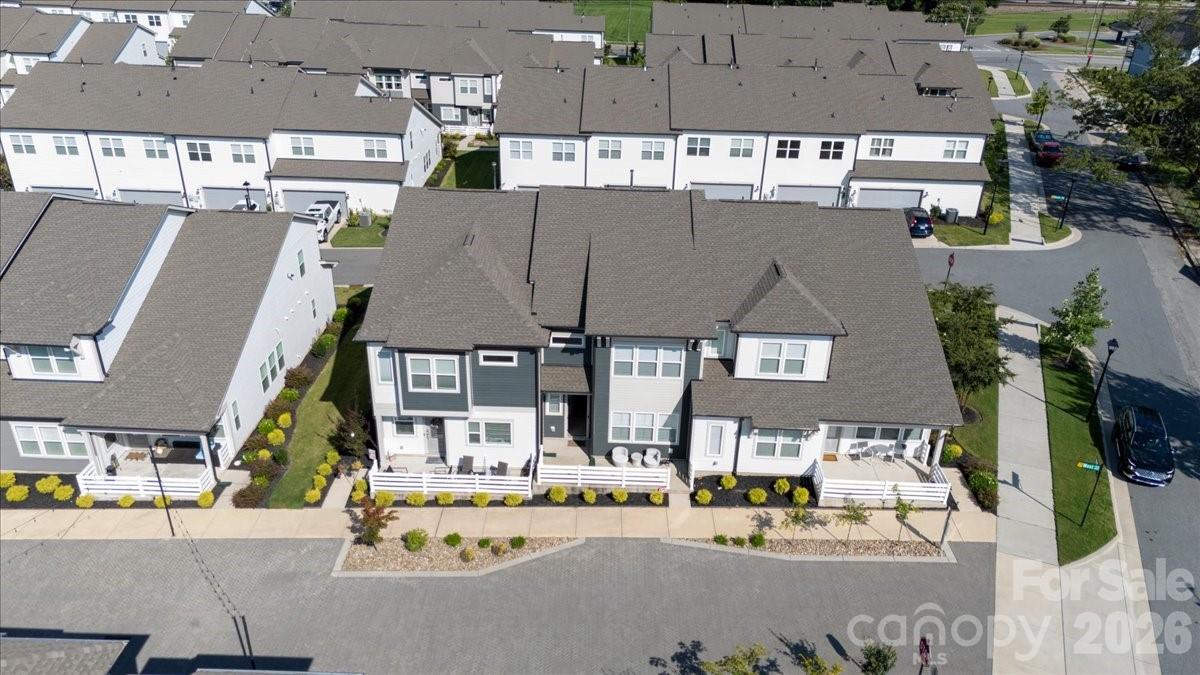 5940 Mantle Way Property Photo 27